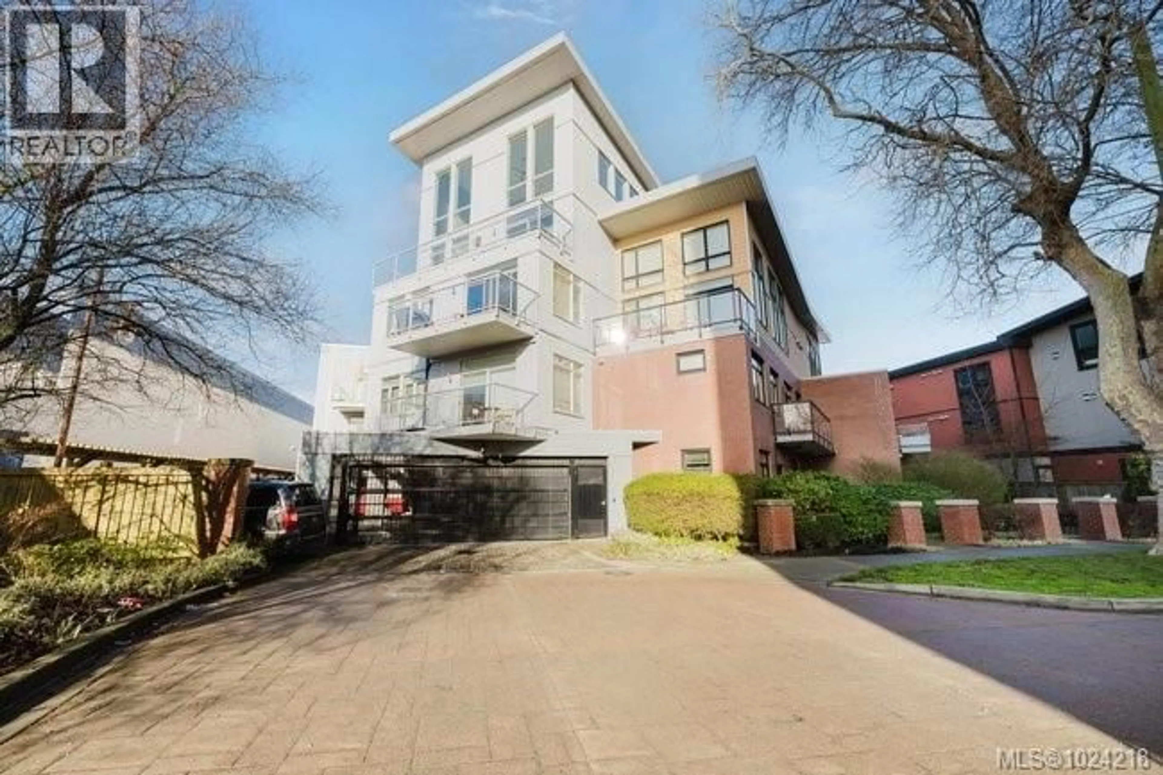 Unknown for 201 - 606 SPEED AVENUE, Victoria British Columbia V8Z1A4