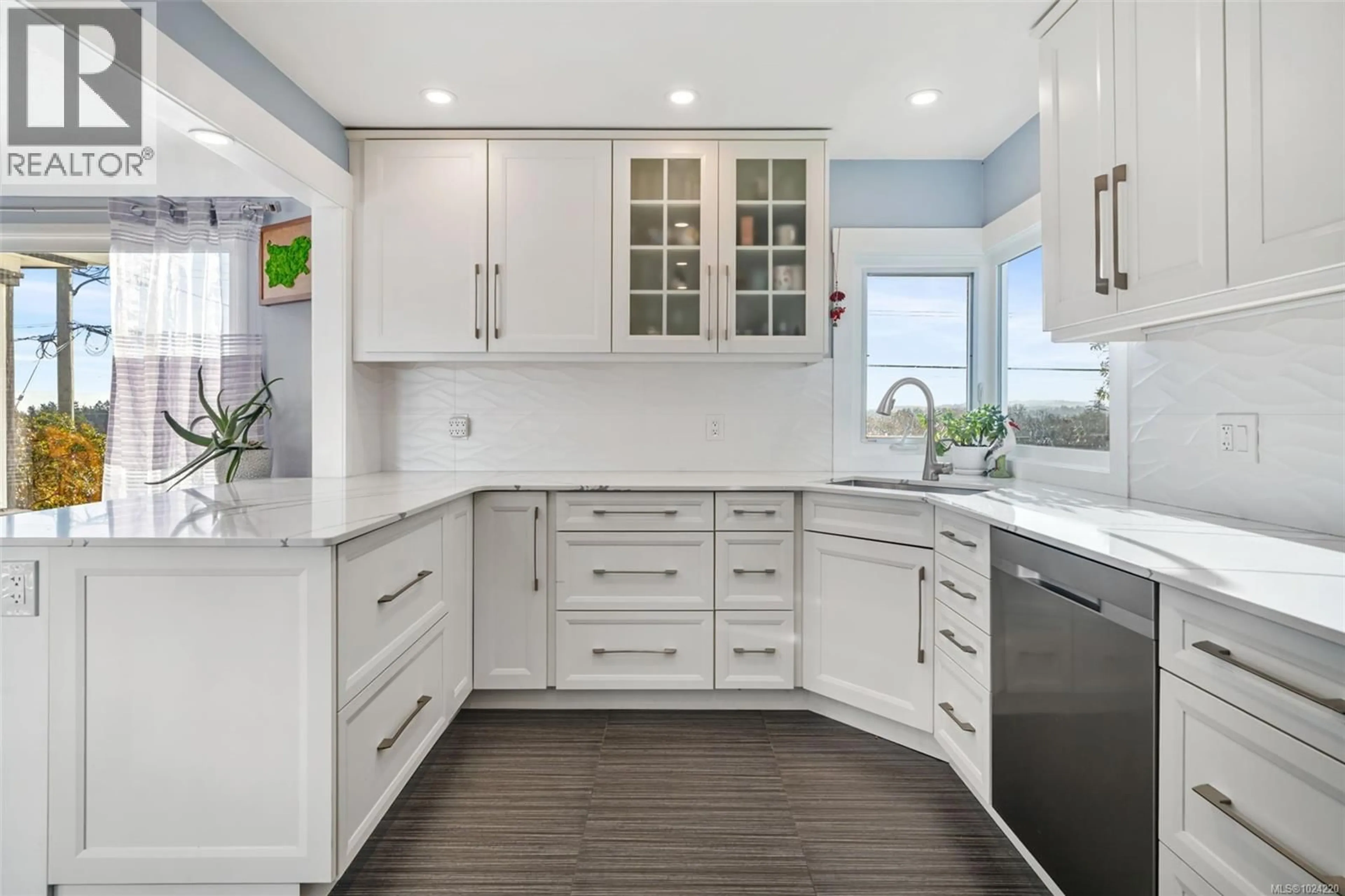 Contemporary kitchen, ceramic/tile floor for 730 BURNSIDE ROAD WEST, Saanich British Columbia V8Z1N1