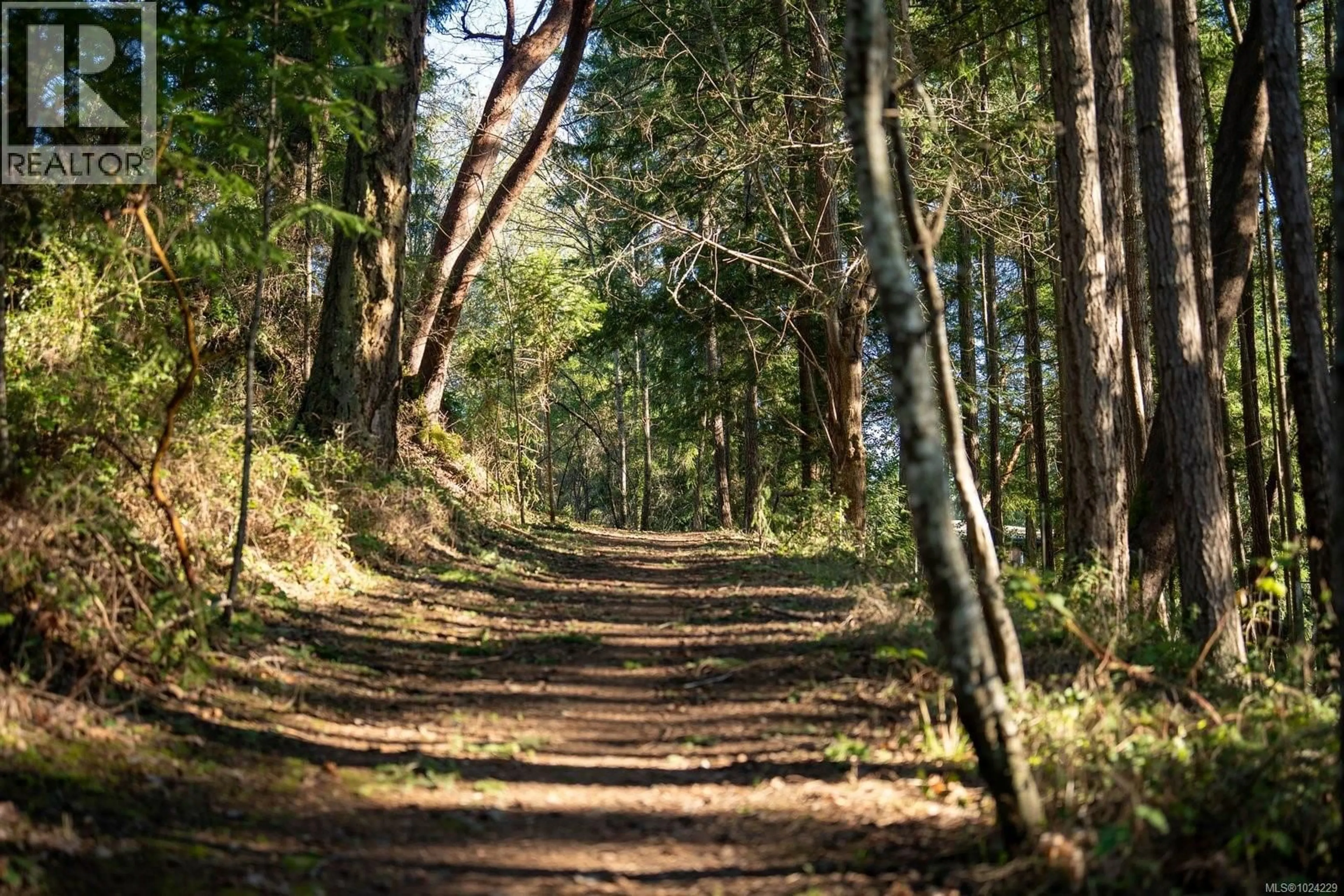 Blurry image for 1183-1193 HILLGROVE ROAD, North Saanich British Columbia V8L5R8