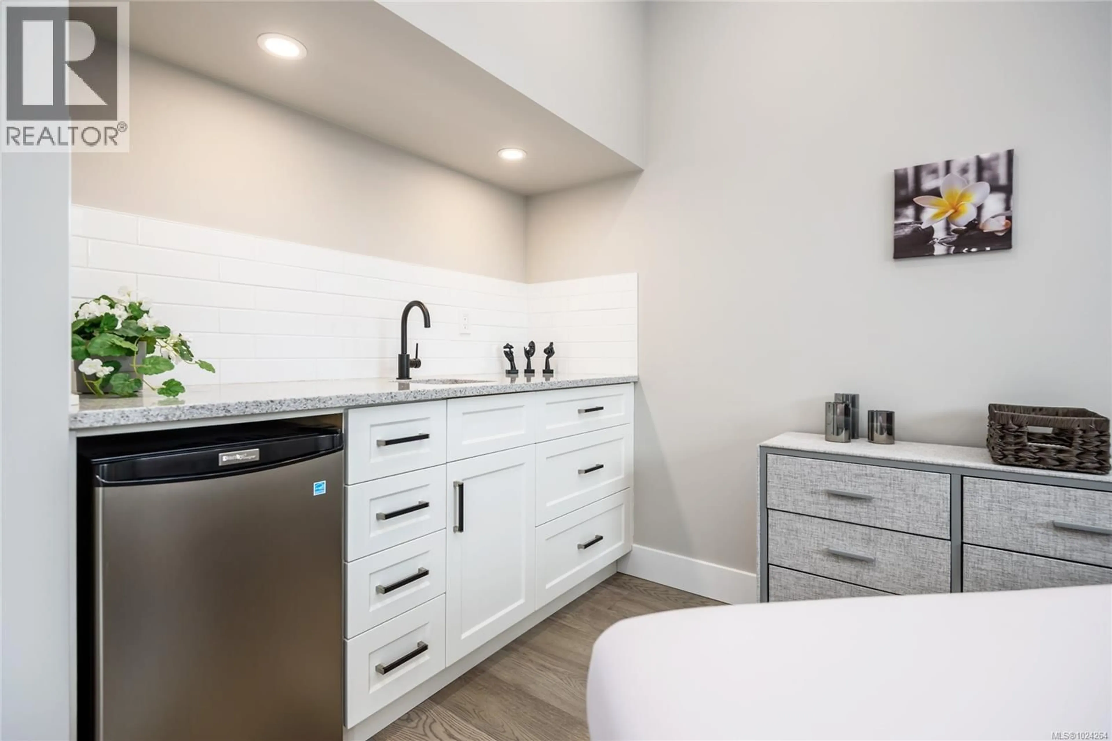 Unknown for 649 5TH STREET, Courtenay British Columbia V9N1K5