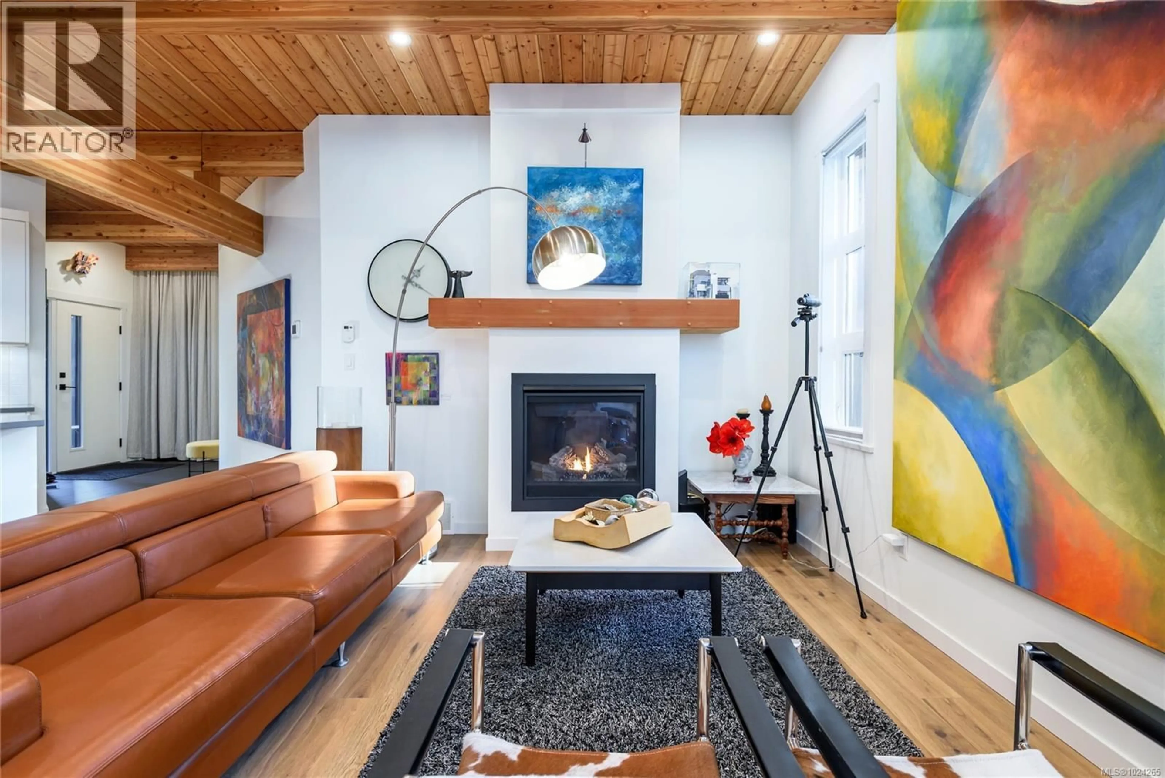 Living room with furniture, unknown for G - 221 GLACIER ROAD, Comox British Columbia V9M1G6