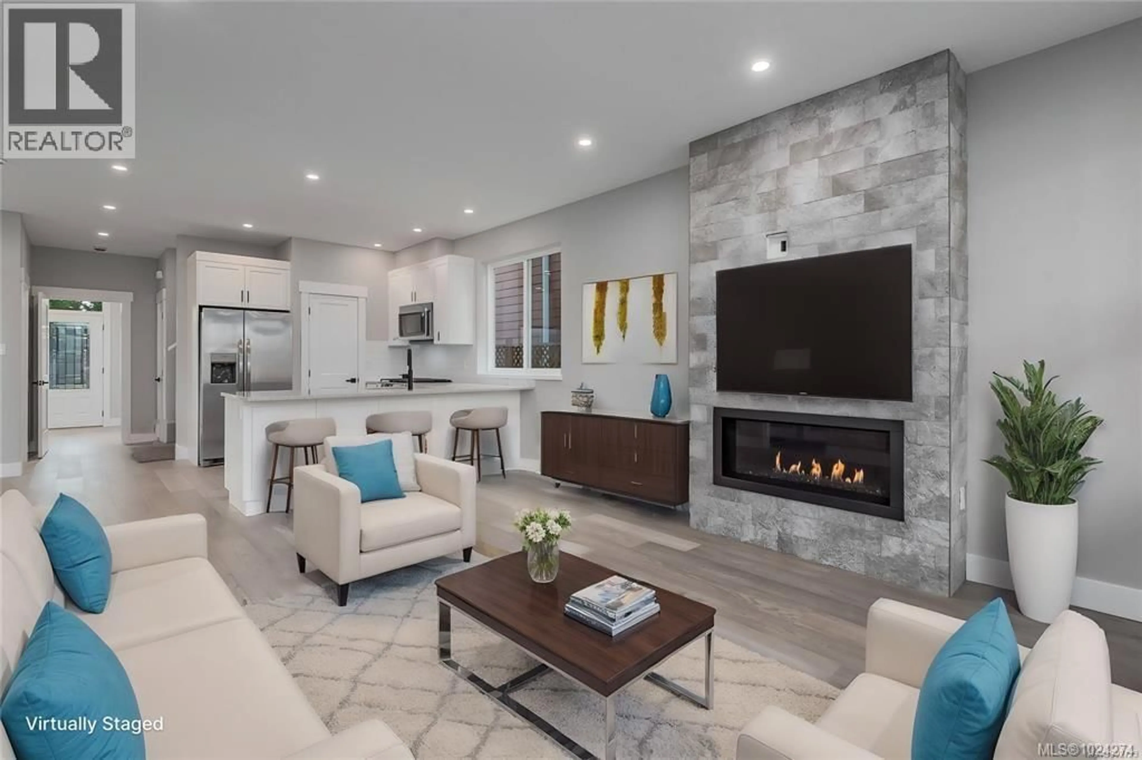 Living room with furniture, unknown for 635 5TH STREET, Courtenay British Columbia V9N1K5