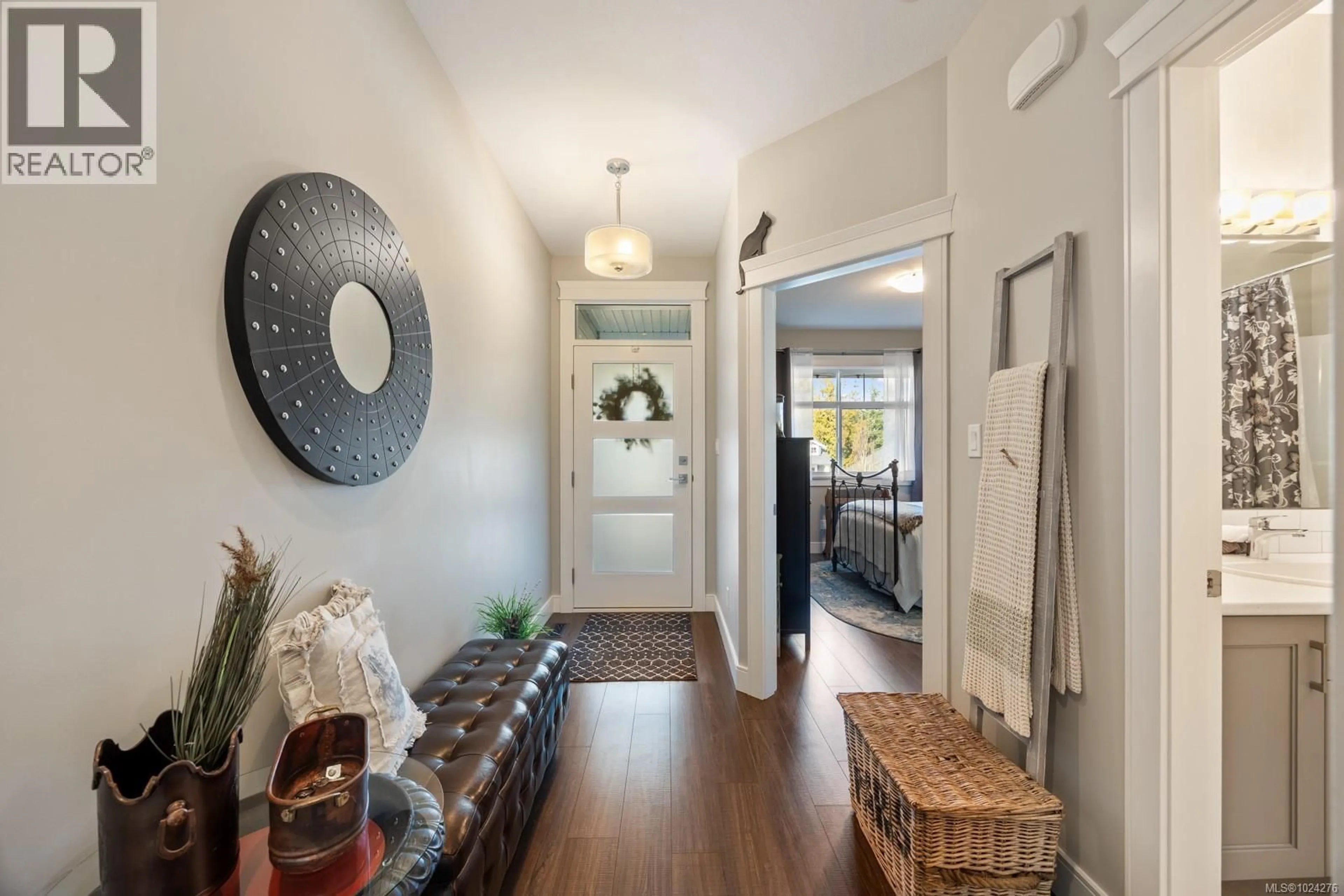 Indoor entryway for 1151 CROWN ISLE BOULEVARD, Courtenay British Columbia V9N0E1