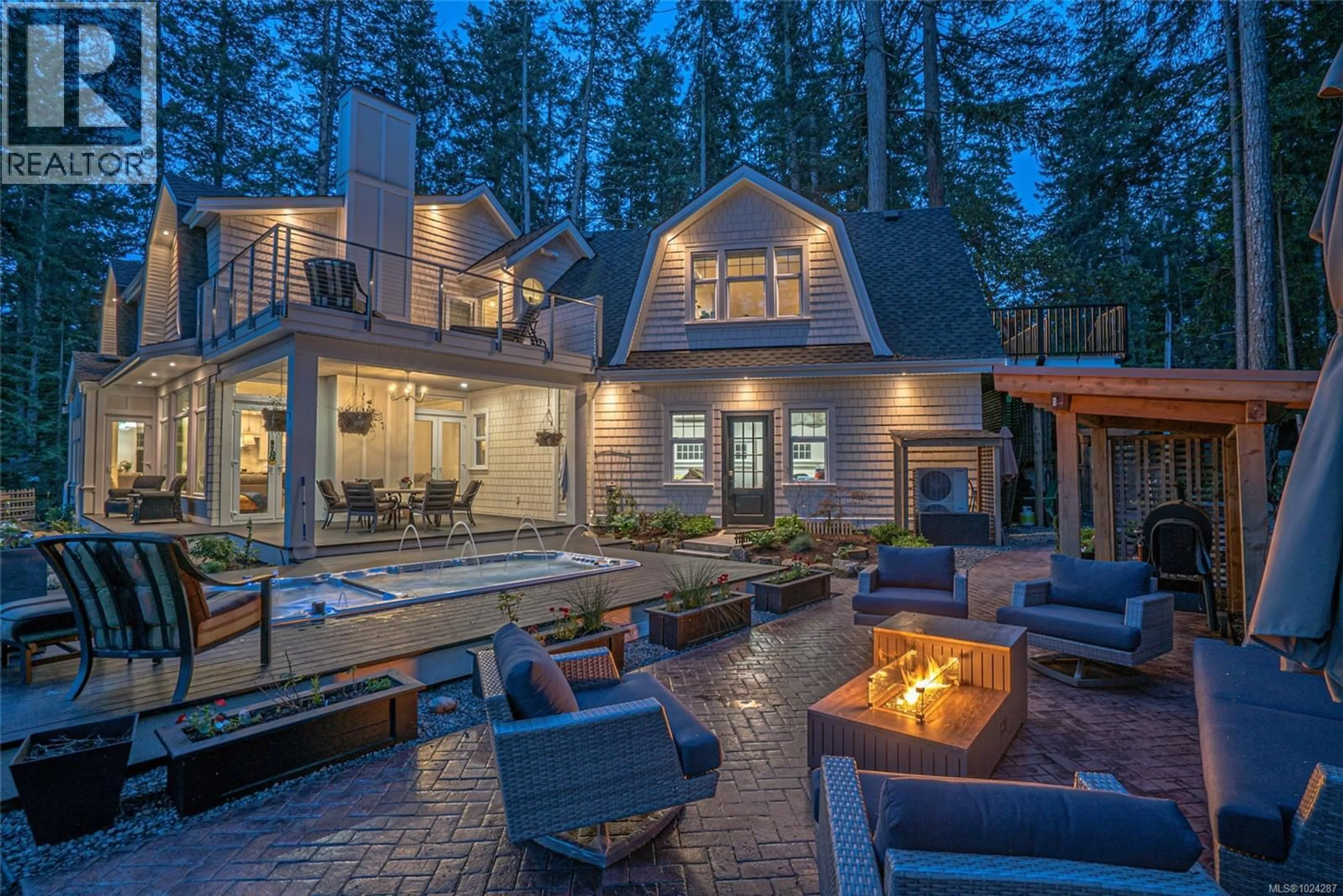 Patio, mountain view for 3973 COVE ROAD, Ladysmith British Columbia V9G1K5