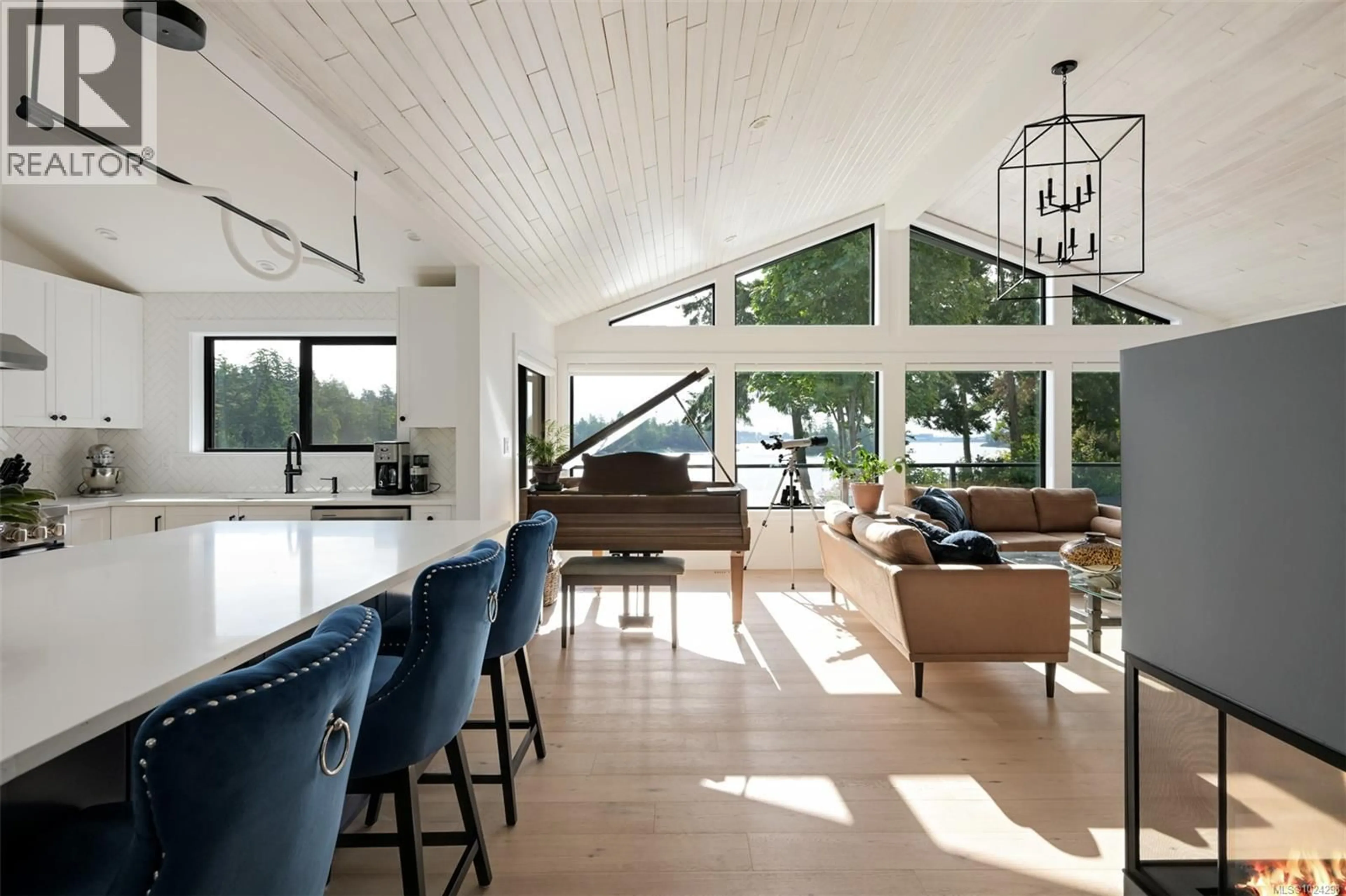 Open concept kitchen, unknown for 8 WOODVILLE PLACE, View Royal British Columbia V9B1E6