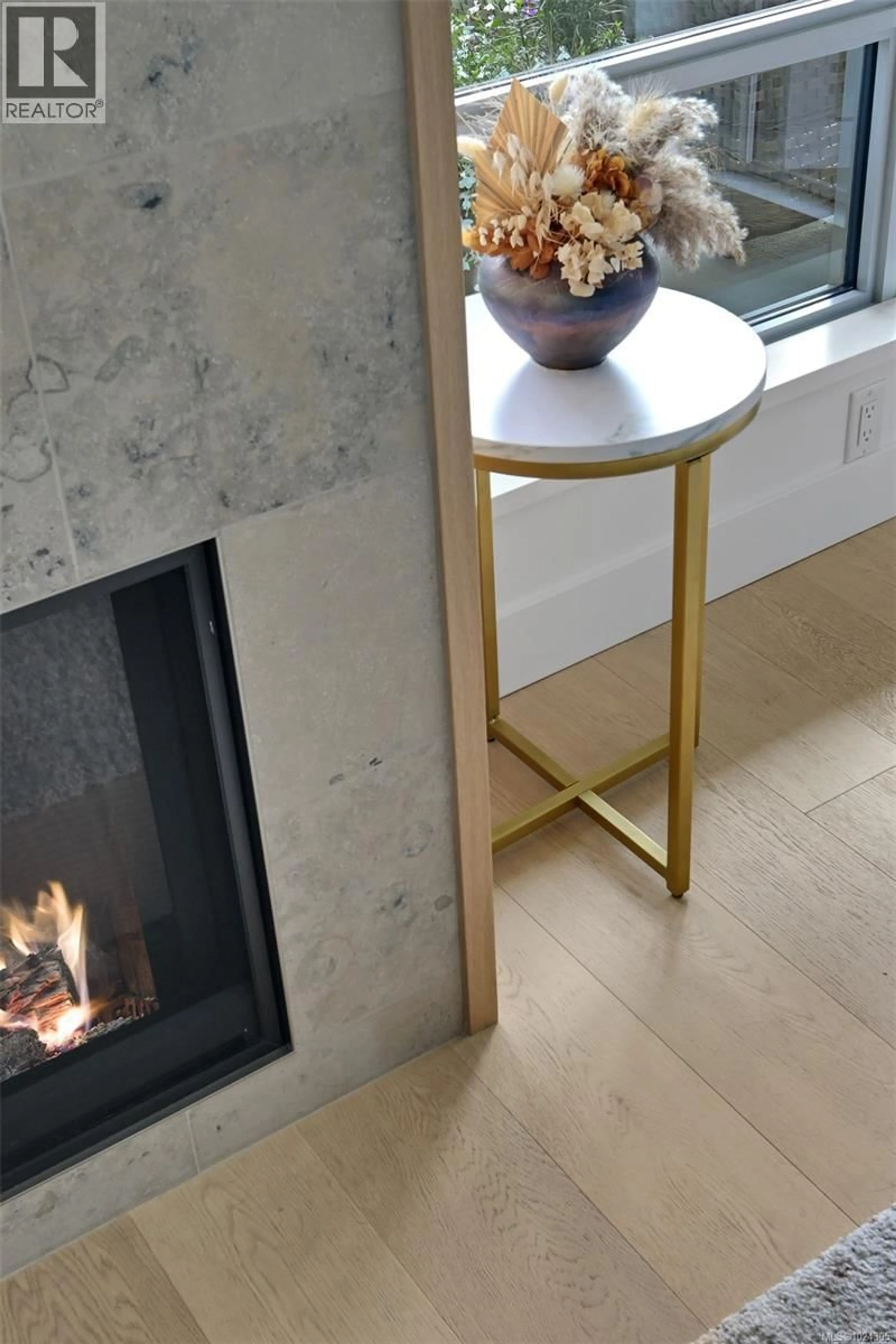 Unknown for 202 - 5388 HILL RISE TERRACE, Saanich British Columbia V8Y3K2