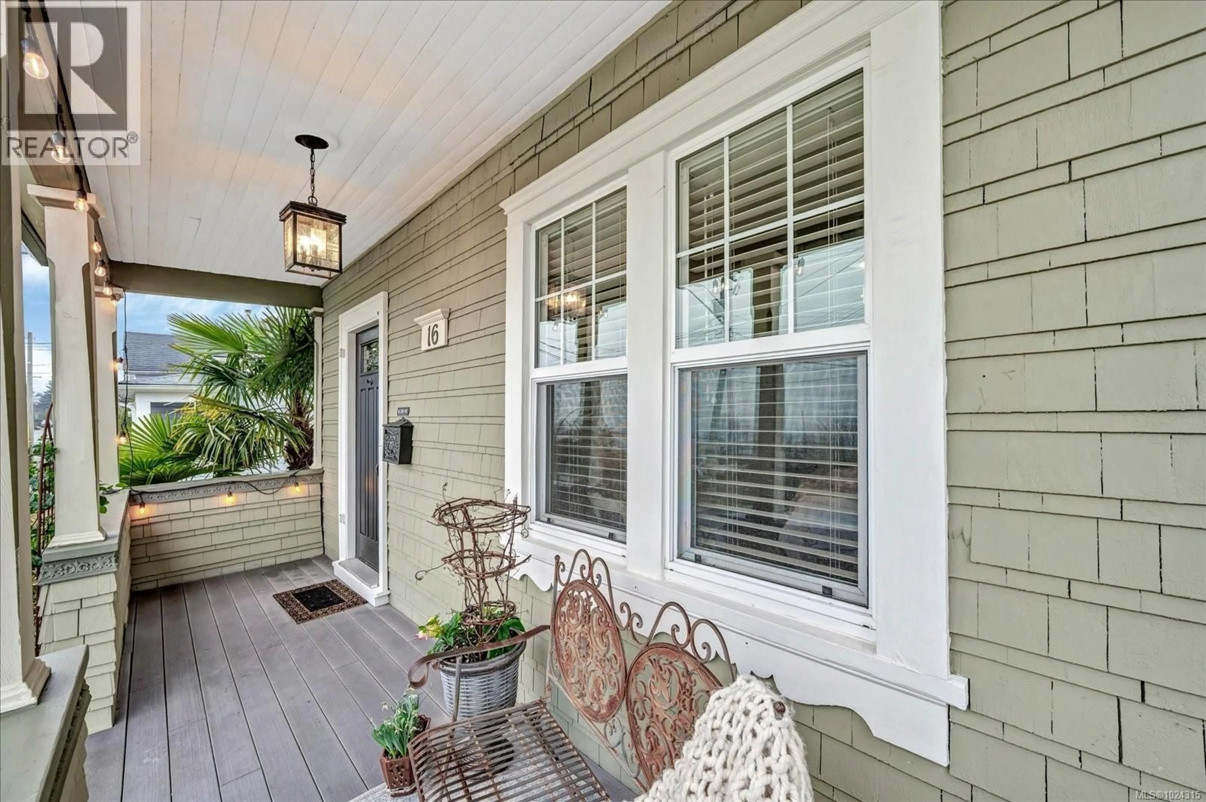 Unknown for 16 IRWIN STREET, Nanaimo British Columbia V9R4X1