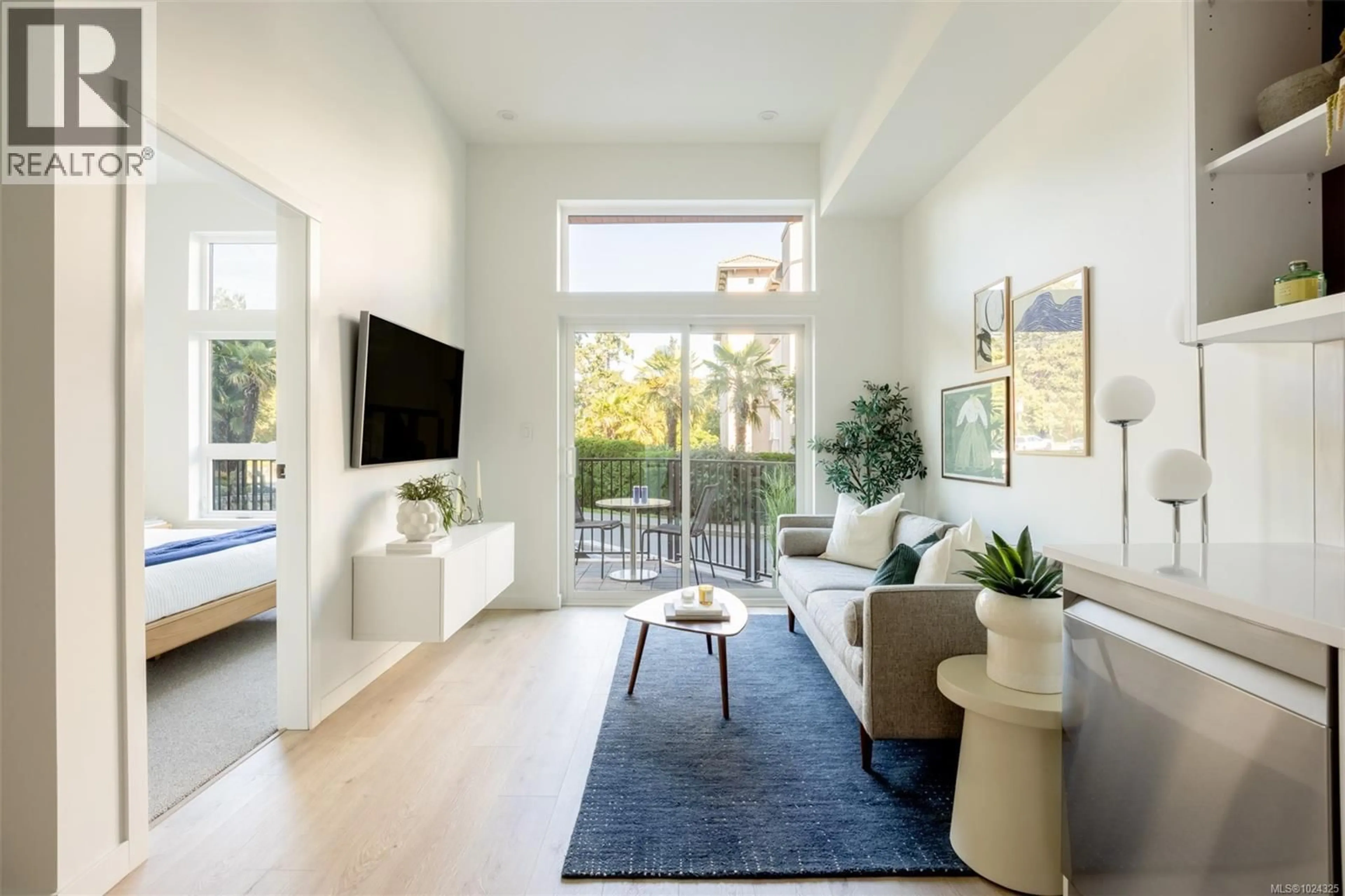 Living room with furniture, unknown for 201 - 1075 TILLICUM ROAD, Esquimalt British Columbia V9A2A4