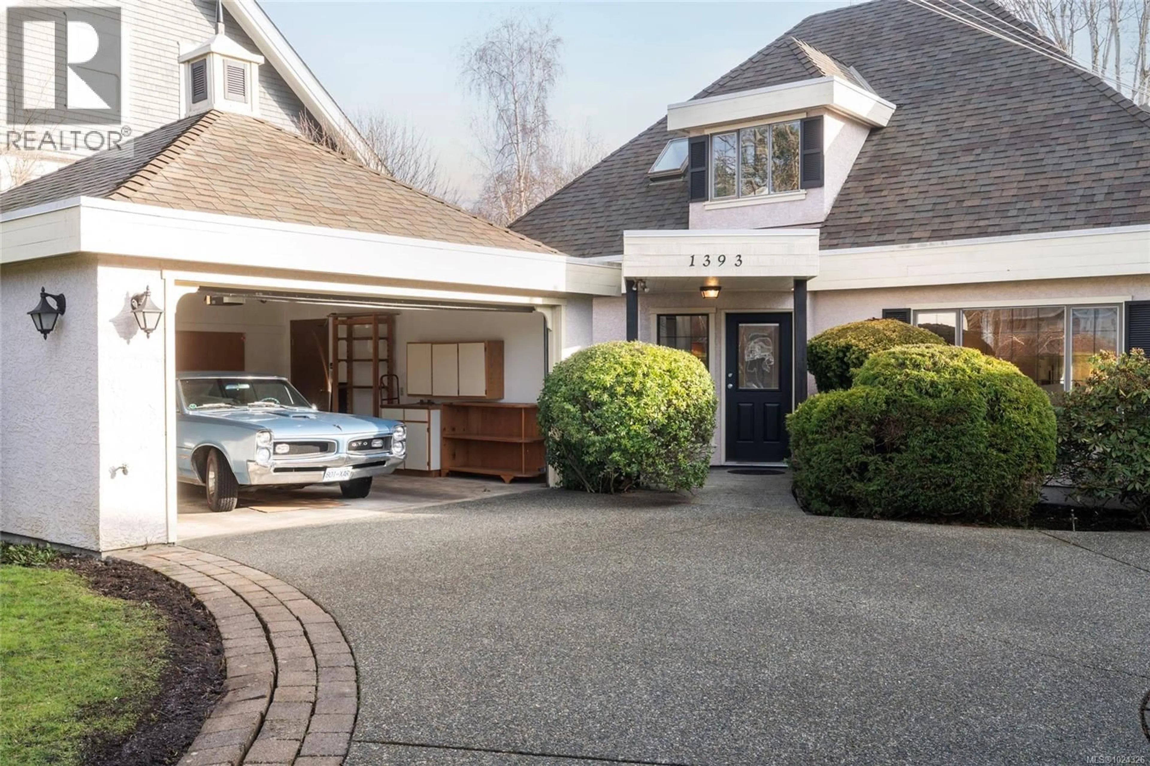 Unknown for 1393 MONTEREY AVENUE, Oak Bay British Columbia V8S4V9