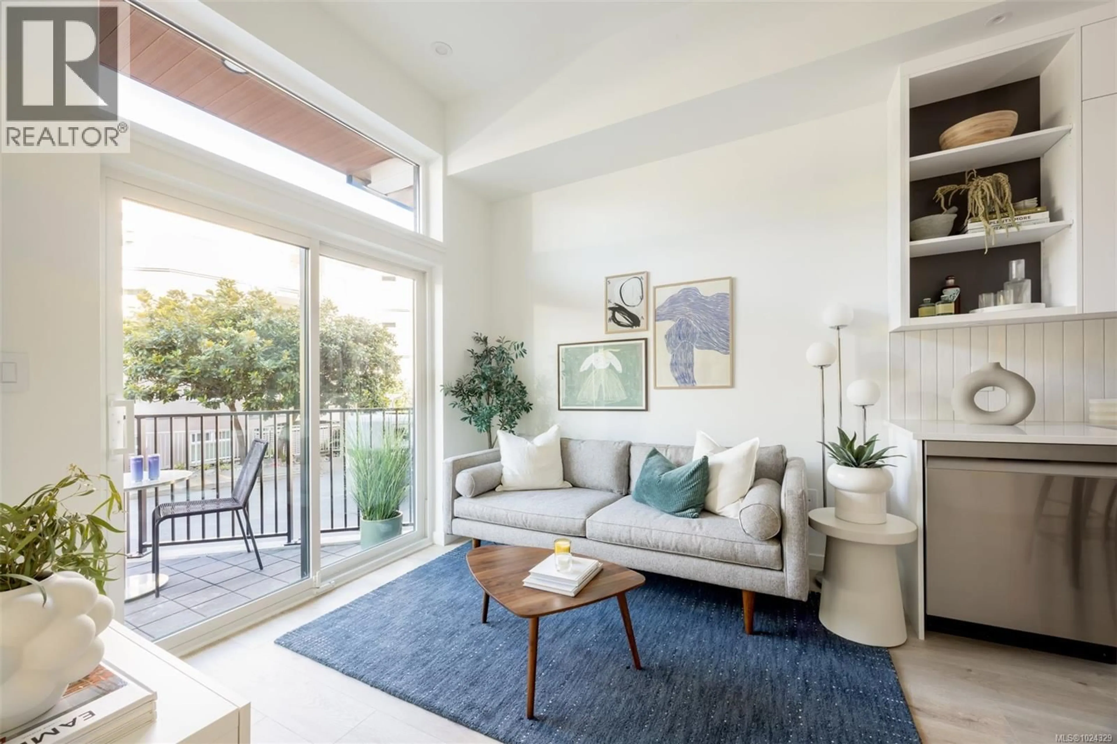 Living room with furniture, unknown for 304 - 1075 TILLICUM ROAD, Esquimalt British Columbia V9A2A4