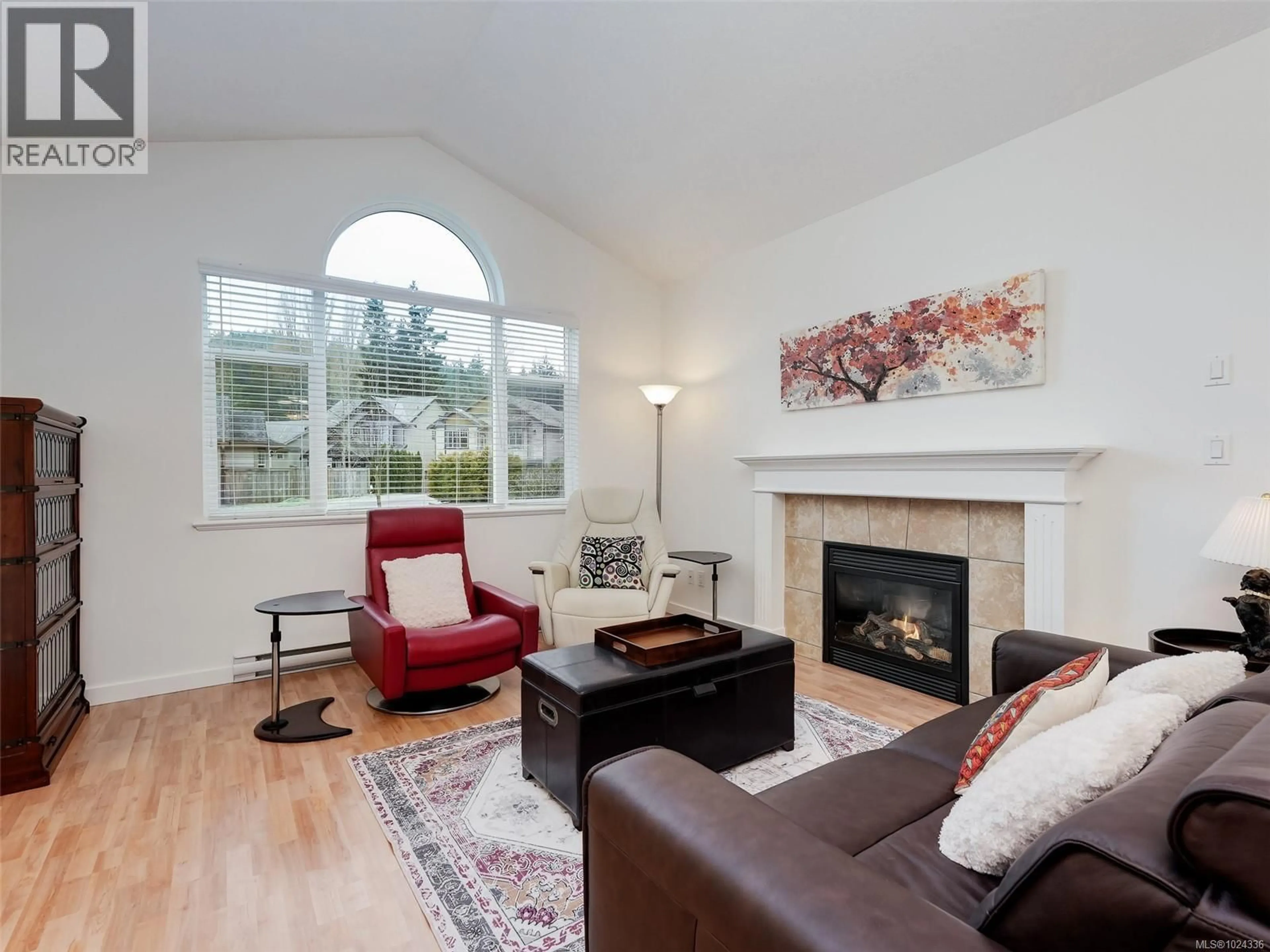 Living room with furniture, unknown for 3705 WILD BERRY BEND, Langford British Columbia V9C4M7