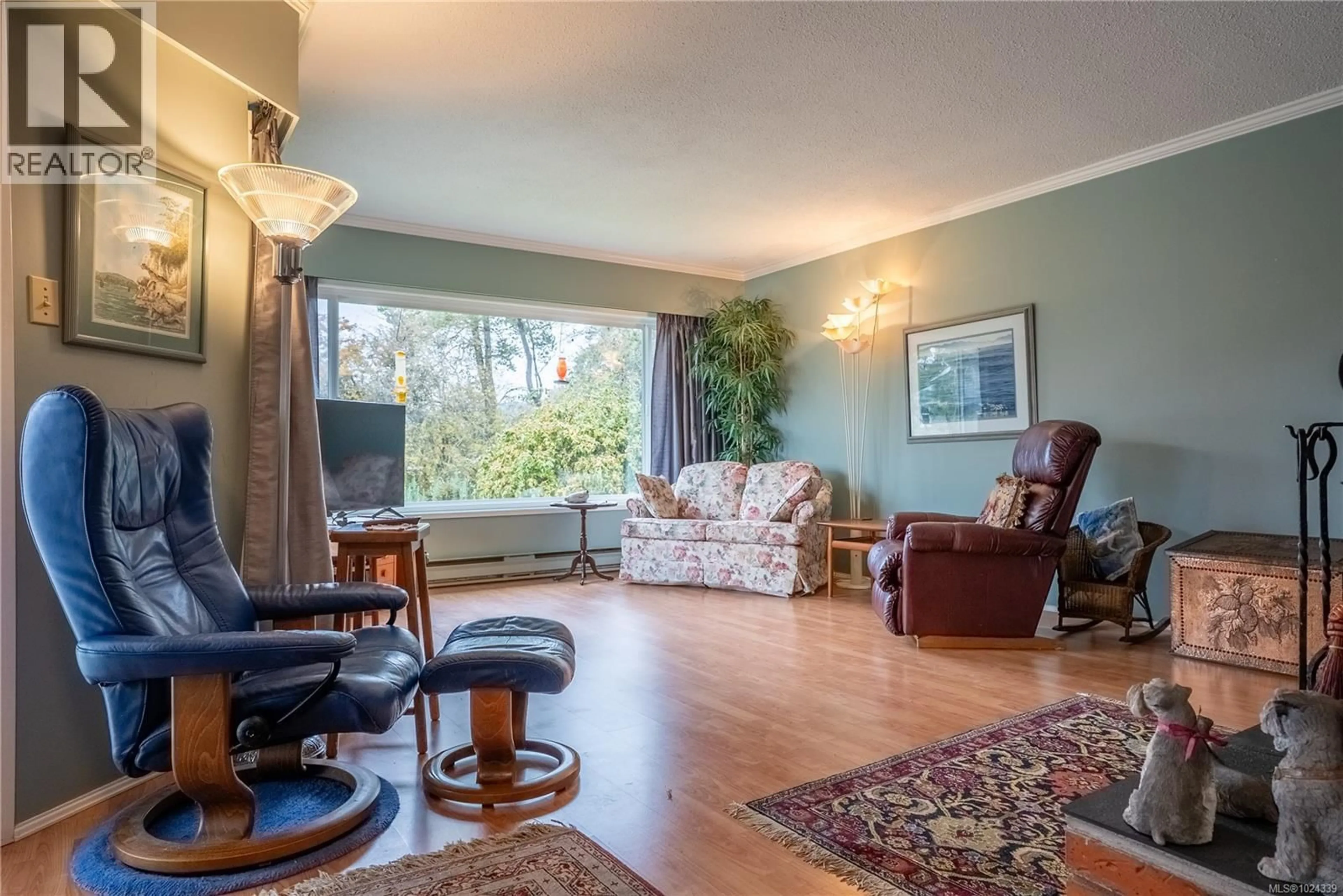 Living room with furniture, unknown for 6327 LANSDOWNE PLACE, Duncan British Columbia V9L5R2