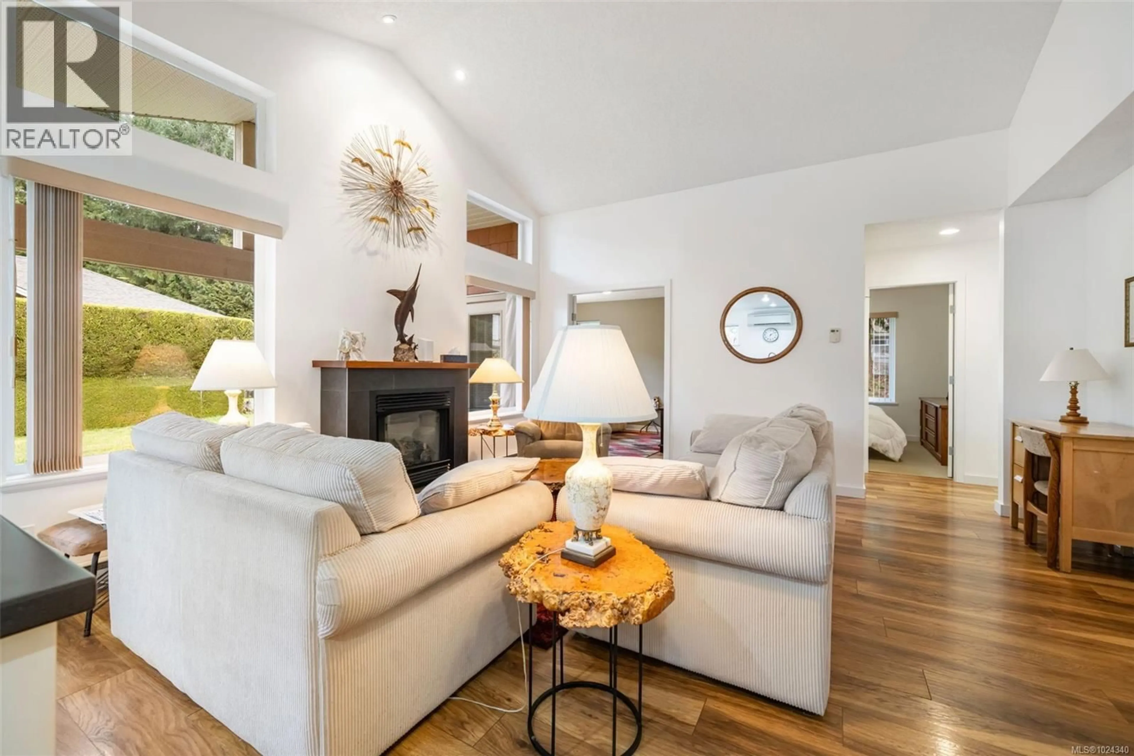 Living room with furniture, unknown for 1378 BONNER CRESCENT, Cobble Hill British Columbia V0R1L2