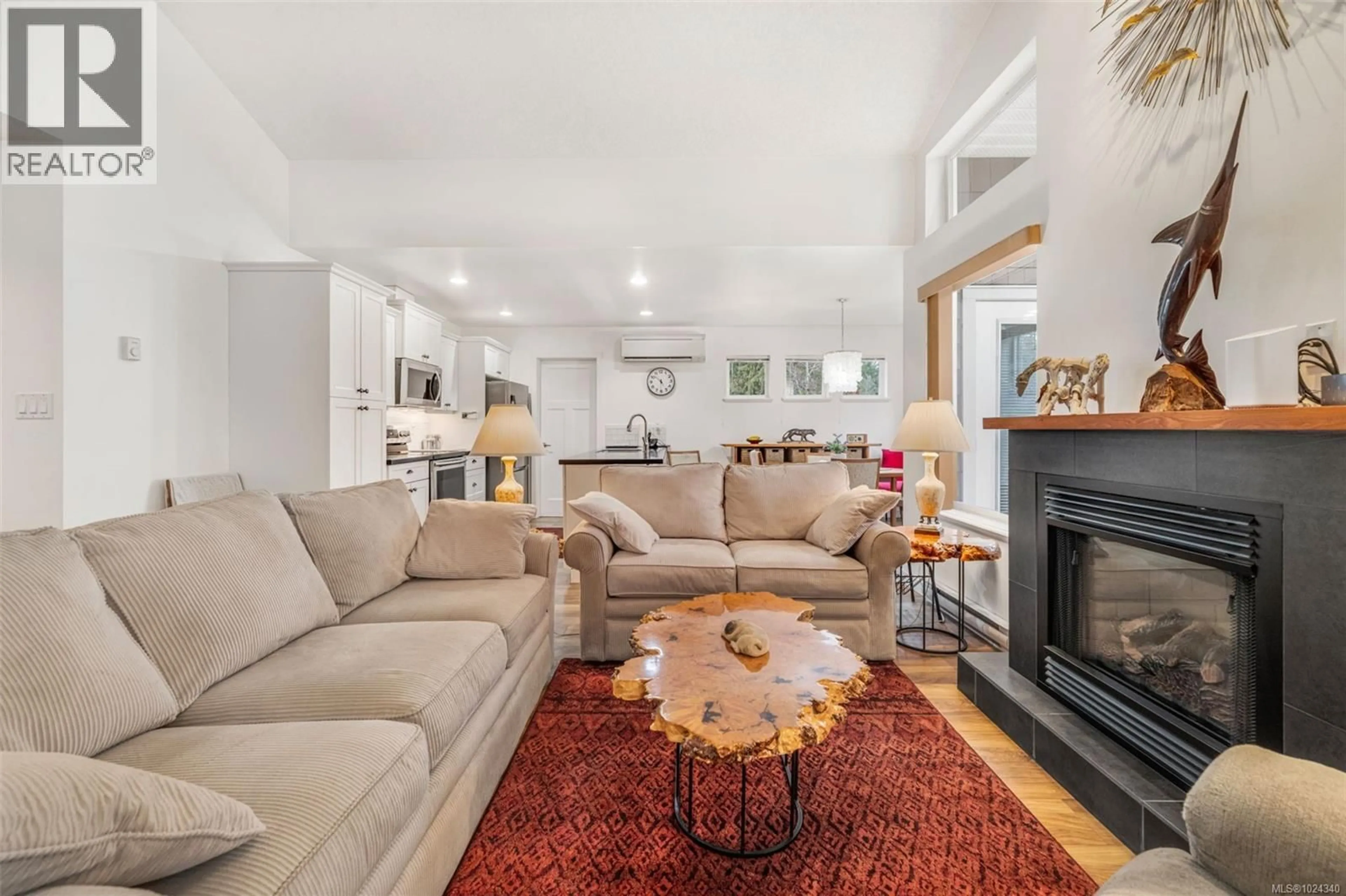 Living room with furniture, unknown for 1378 BONNER CRESCENT, Cobble Hill British Columbia V0R1L2