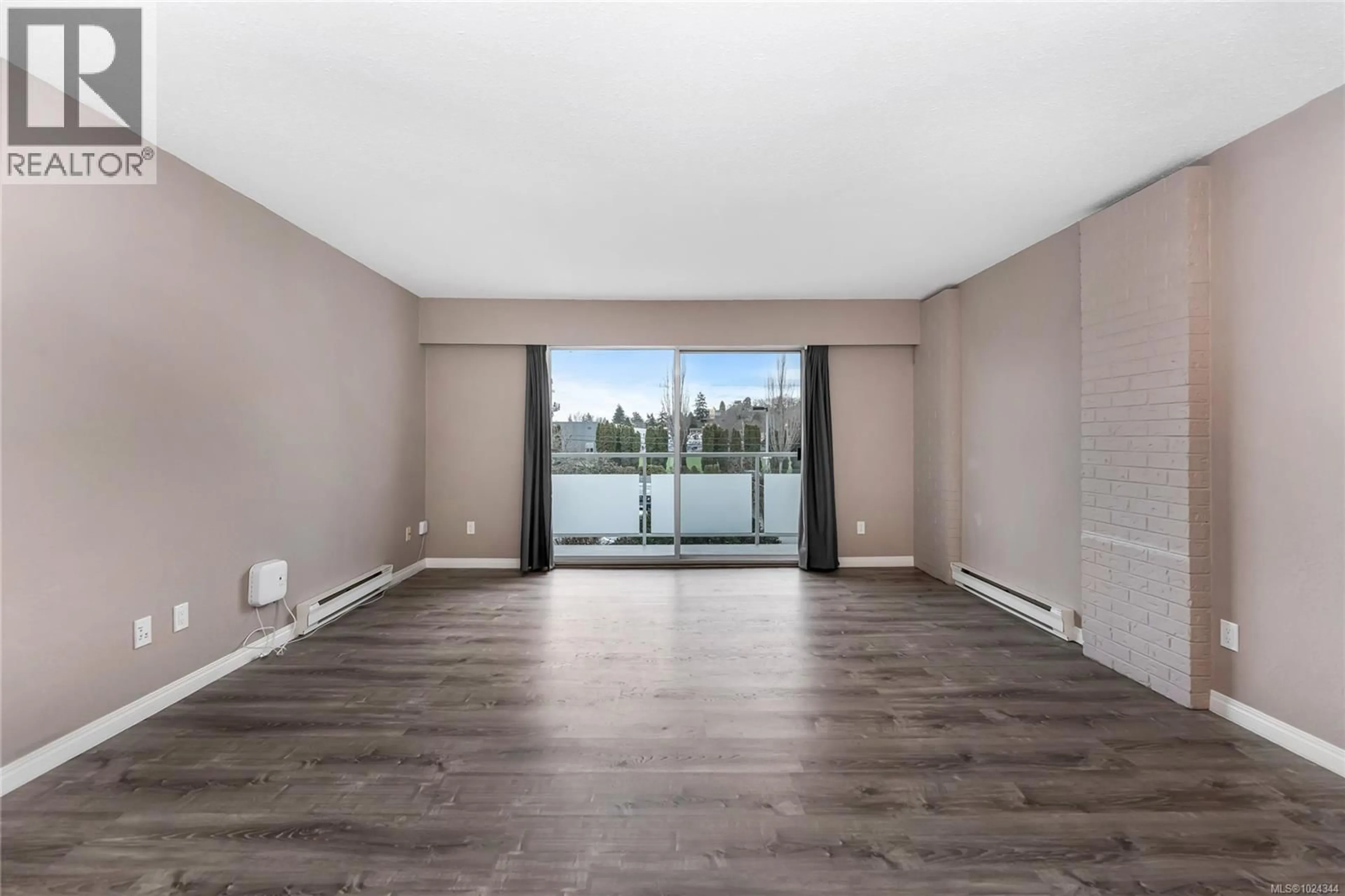 A pic of a room for 205 - 1490 GARNET ROAD, Saanich British Columbia V8P5L1