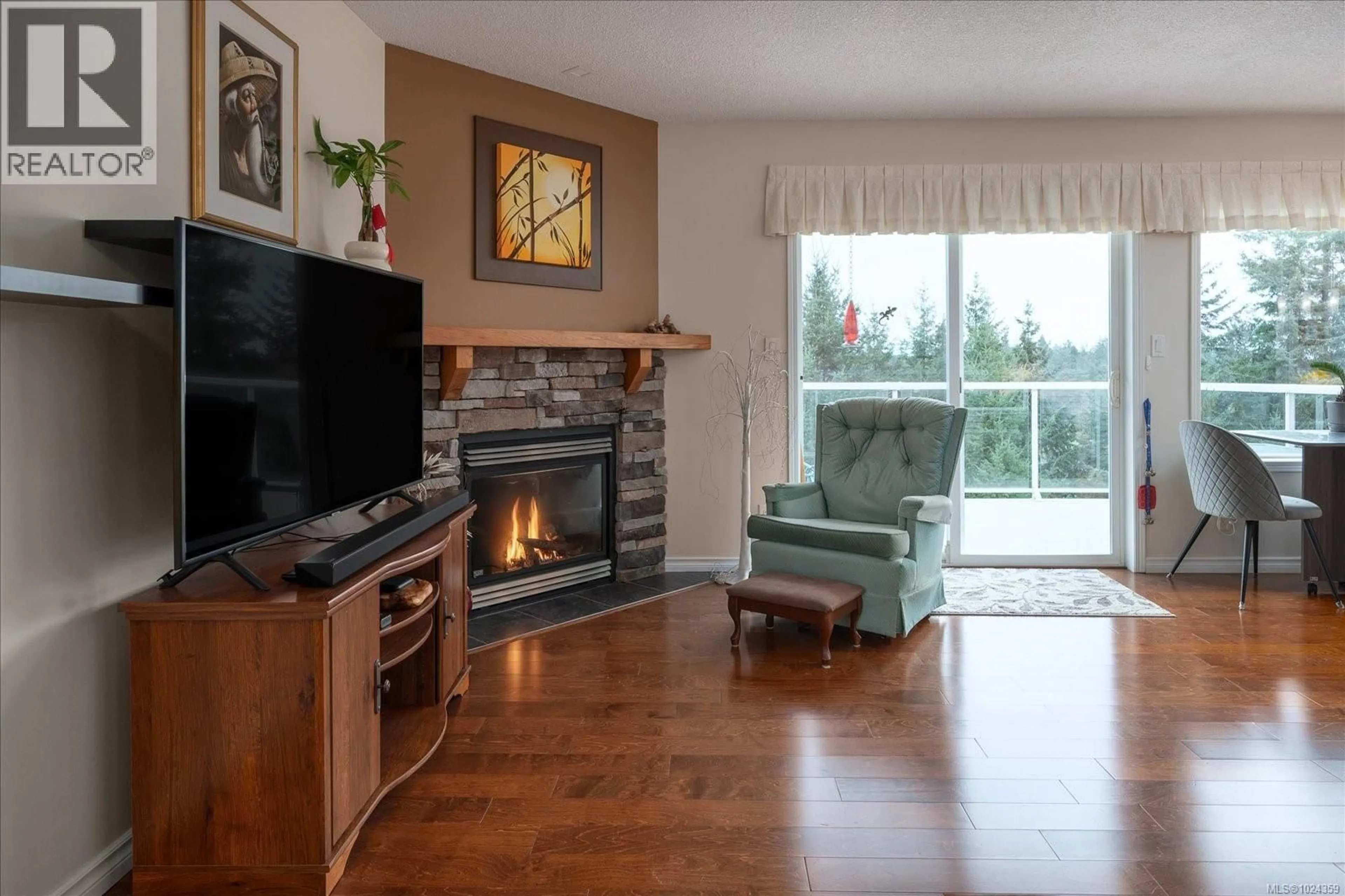 Living room with furniture, unknown for 4160 GULFVIEW DRIVE, Nanaimo British Columbia V9T6G3