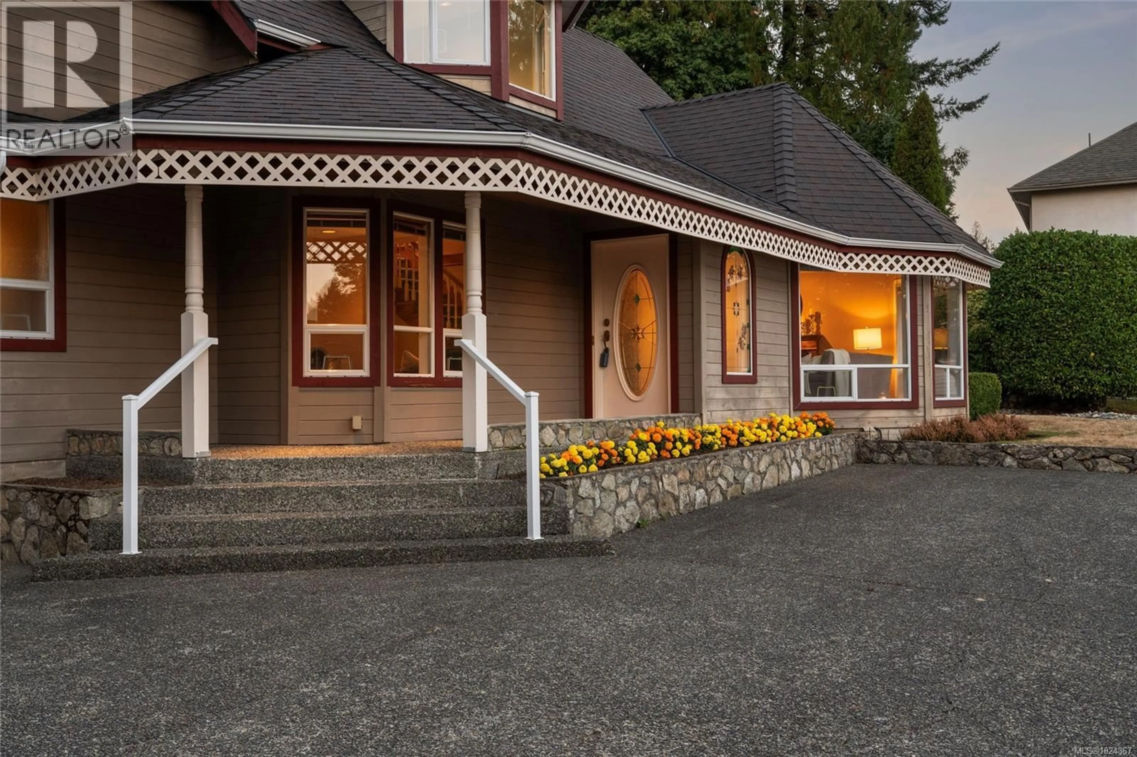 Patio, street for 1575 DEAN PARK ROAD, North Saanich British Columbia V8L5E5