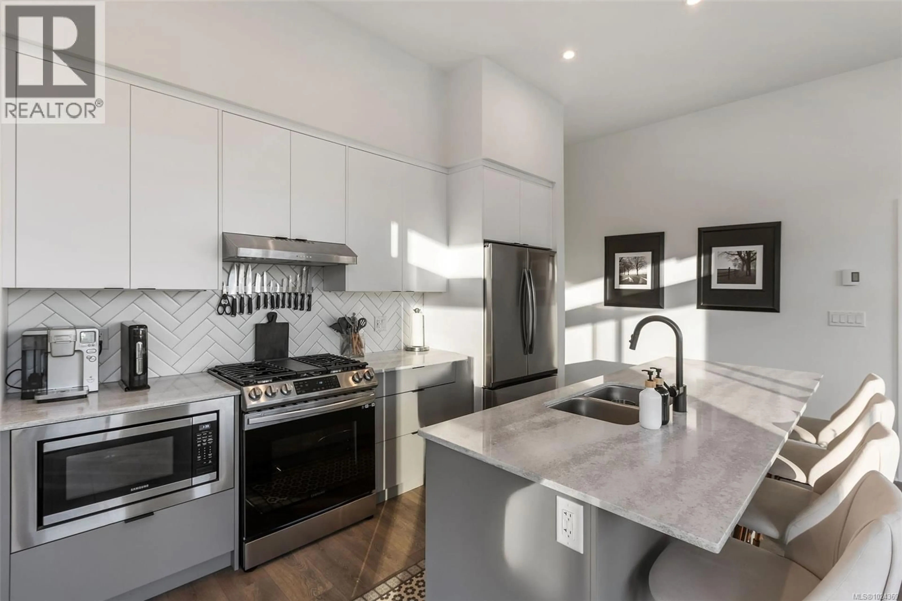 Contemporary kitchen, ceramic/tile floor for 102 - 1110 SAMAR CRESCENT, Langford British Columbia V9B7B2