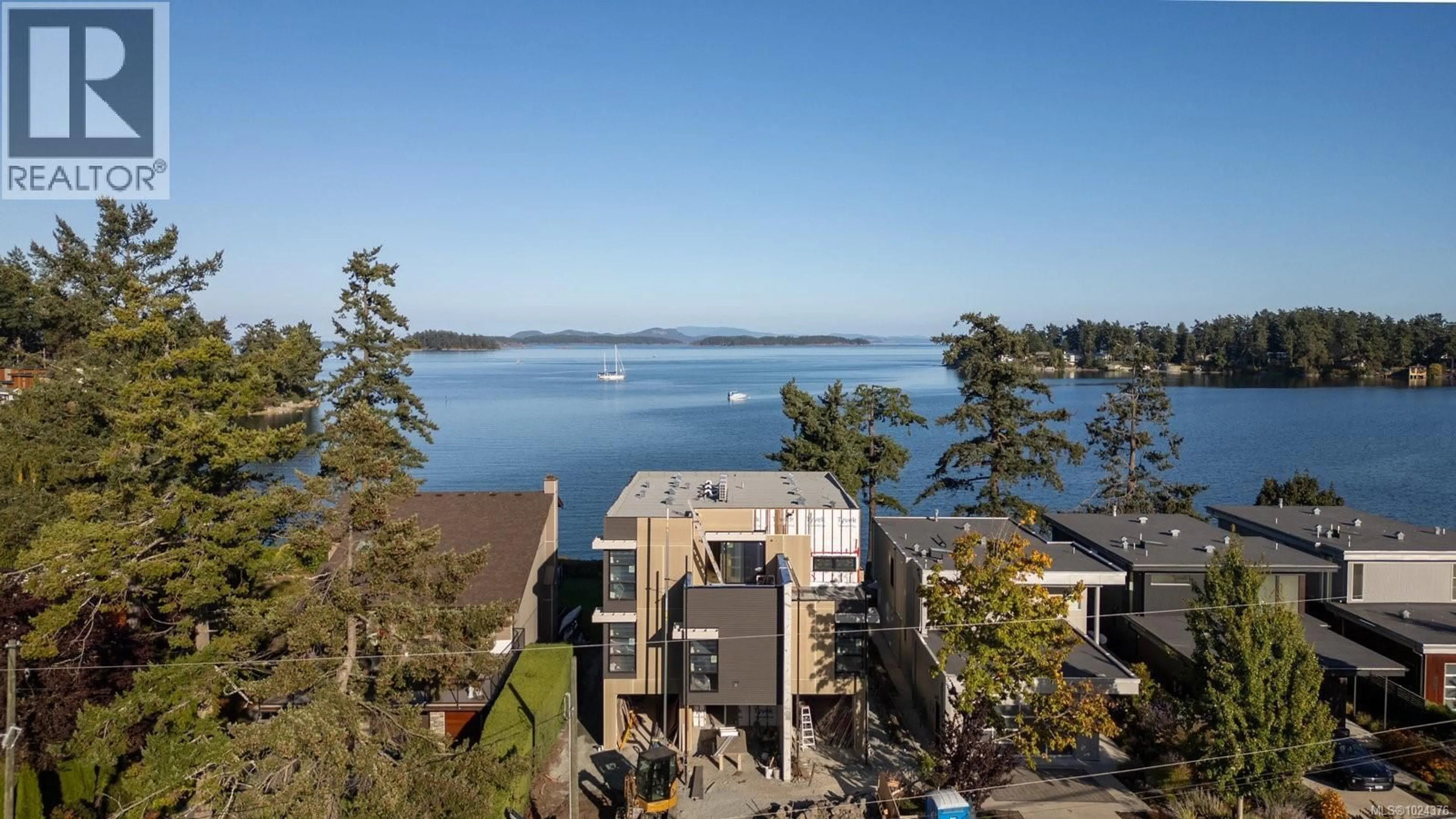 Unknown for 302 - 10393 ALLBAY ROAD, Sidney British Columbia V8L2N8