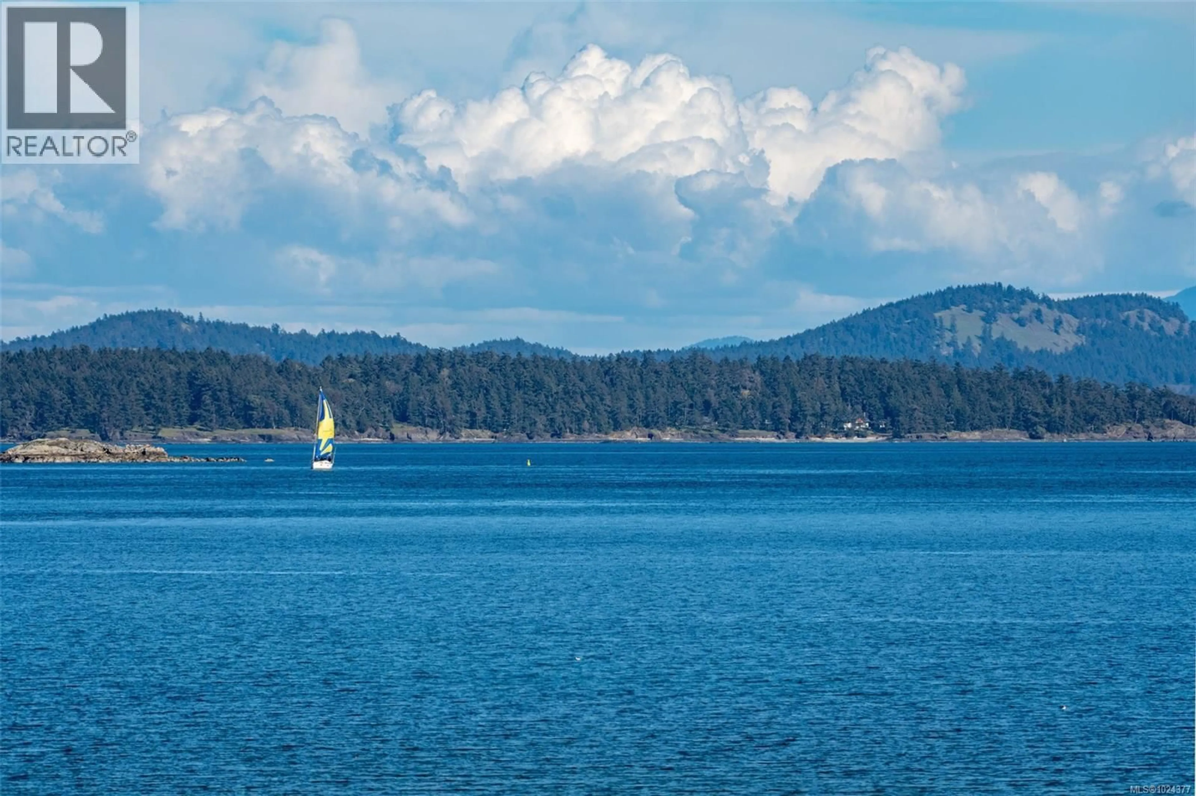 Blurry image for 103 - 10393 ALLBAY ROAD, Sidney British Columbia V8L2N8