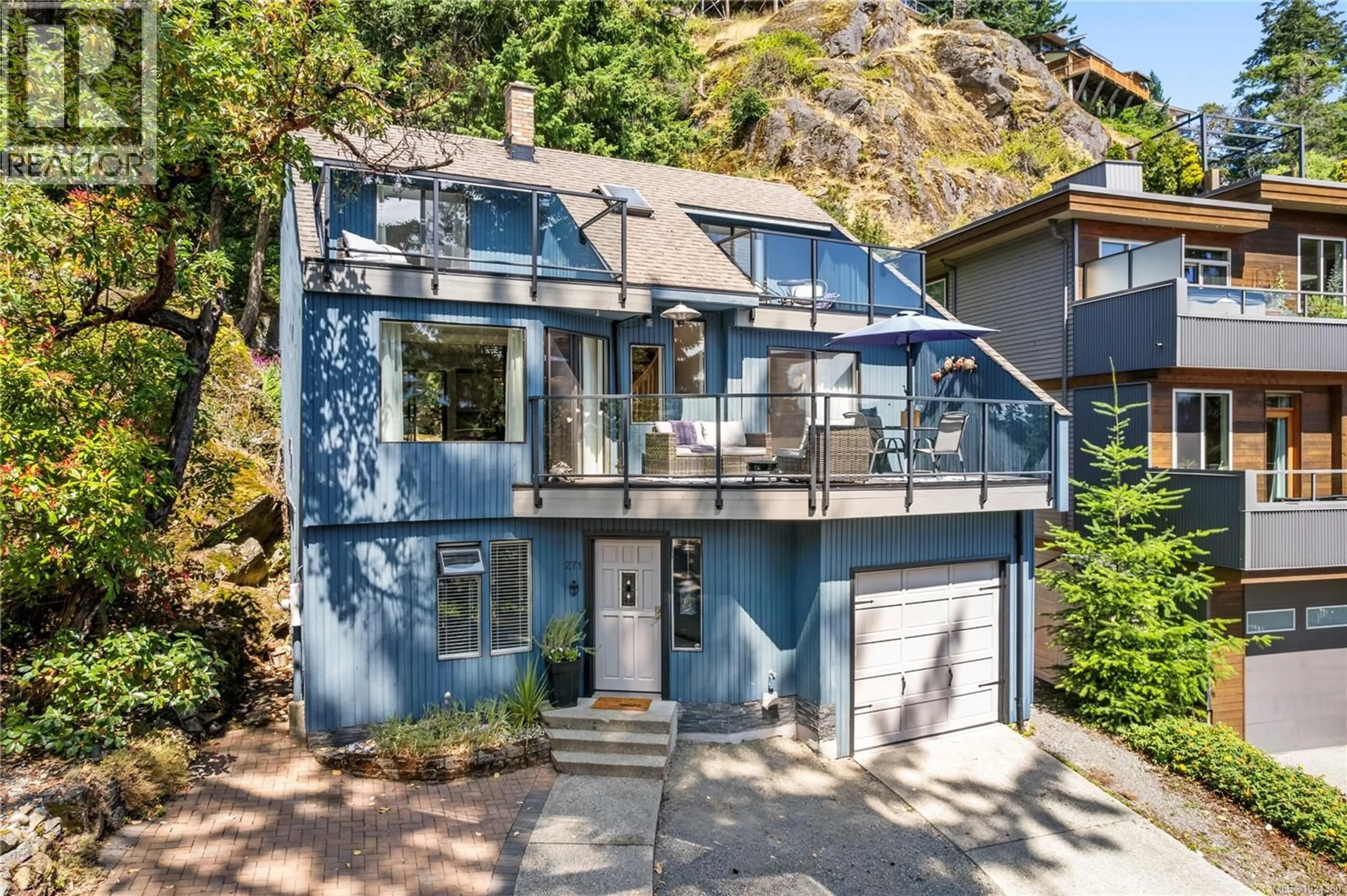 Home with vinyl exterior material, street for 271 WOODHAVEN DRIVE, Nanaimo British Columbia V9T5M1