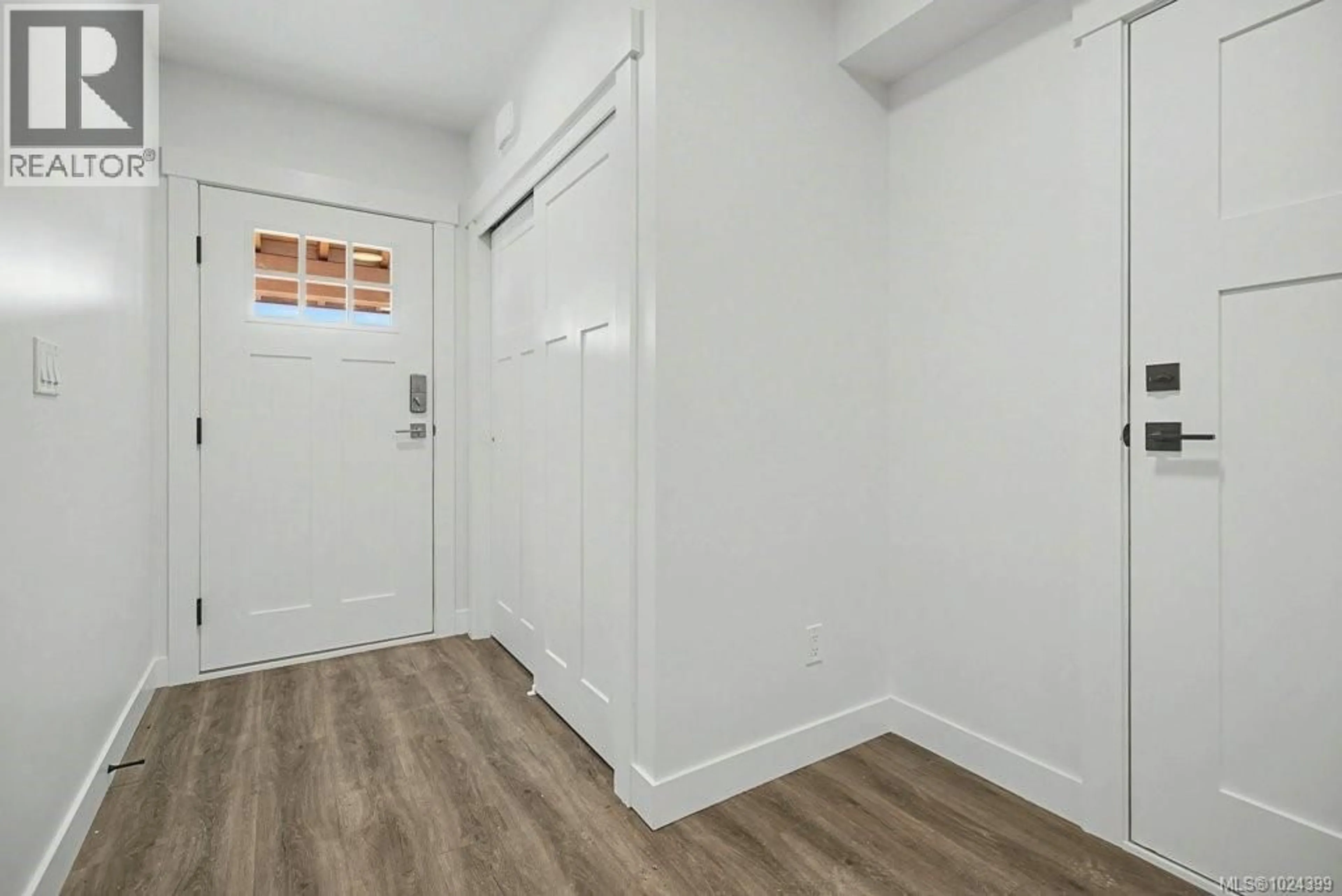 Indoor entryway for A - 1328 NORDIC DRIVE, Courtenay British Columbia V9J1L0