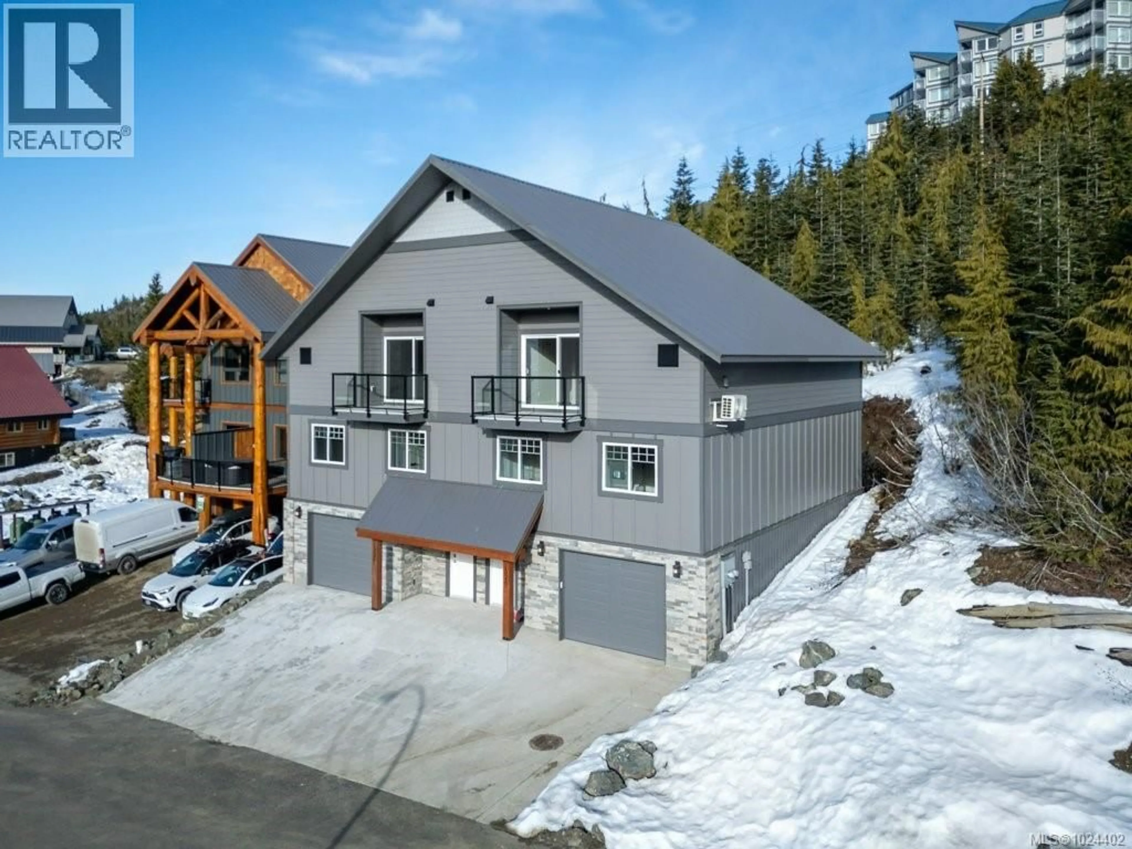 A pic from outside/outdoor area/front of a property/back of a property/a pic from drone, unknown for B - 1328 NORDIC DRIVE, Courtenay British Columbia V9J1L0