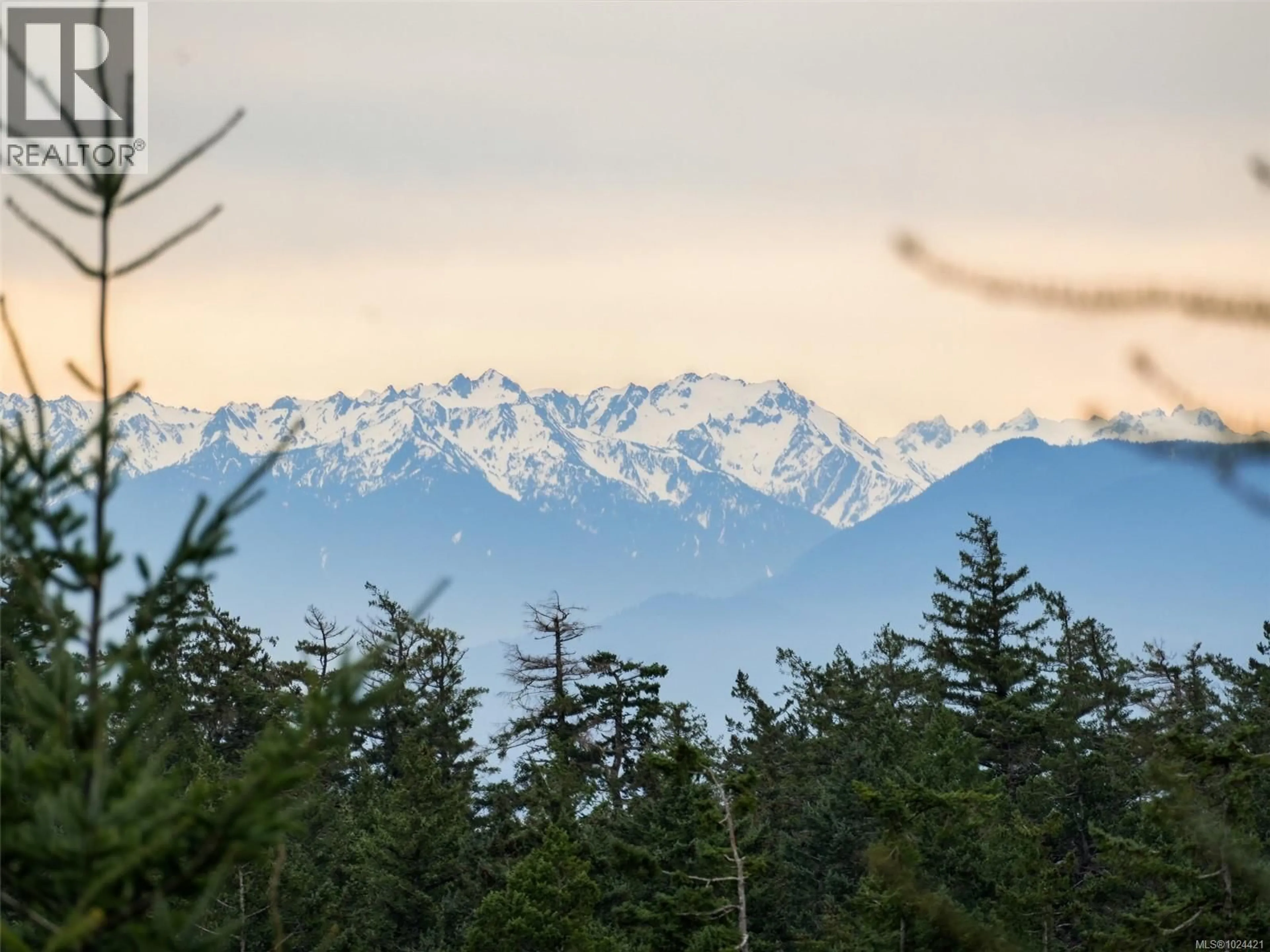 Blurry image for 446 PELICAN DRIVE, Colwood British Columbia V9C0A4