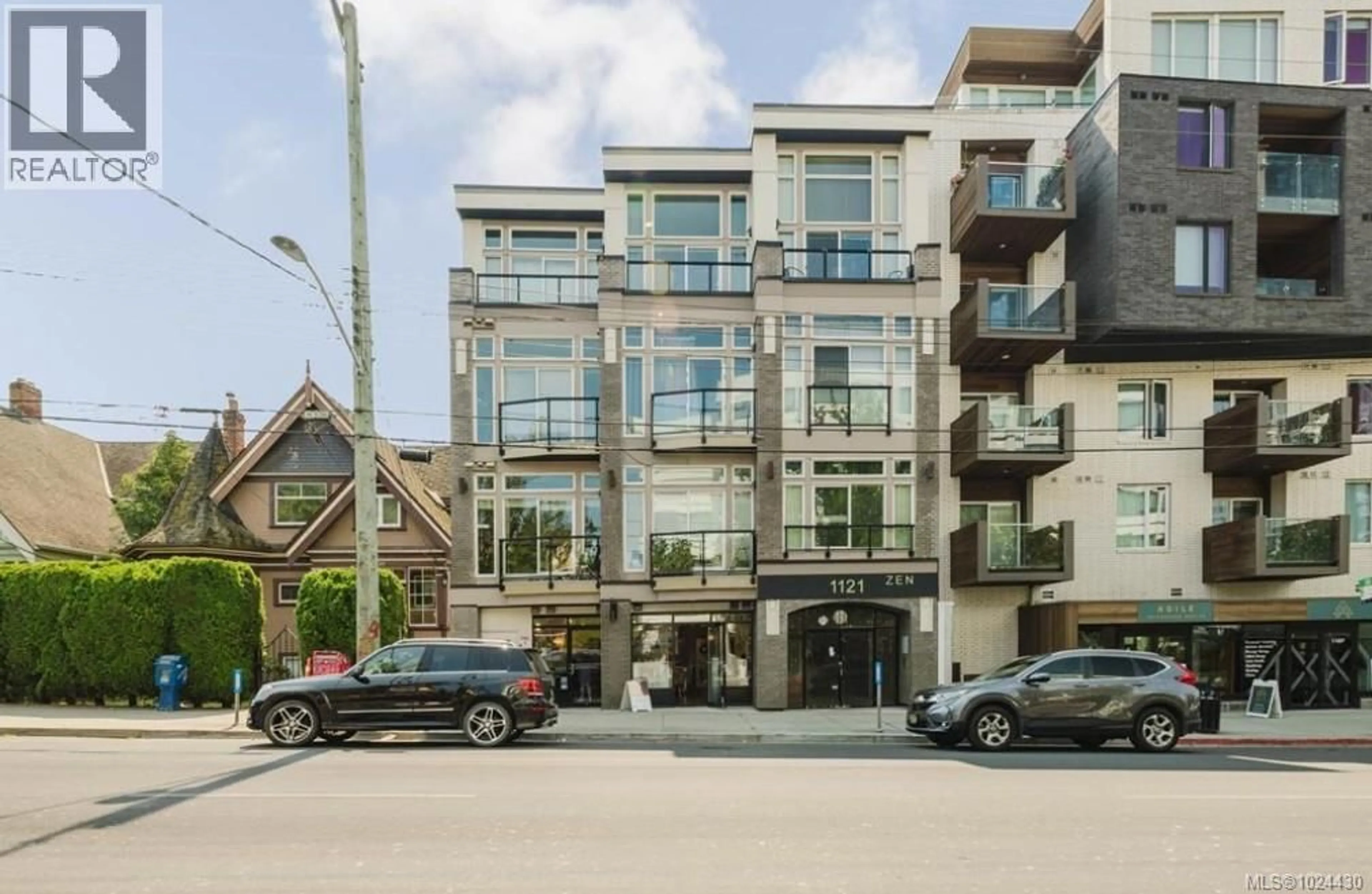 Unknown for 305 - 1121 FORT STREET, Victoria British Columbia V8V3K9