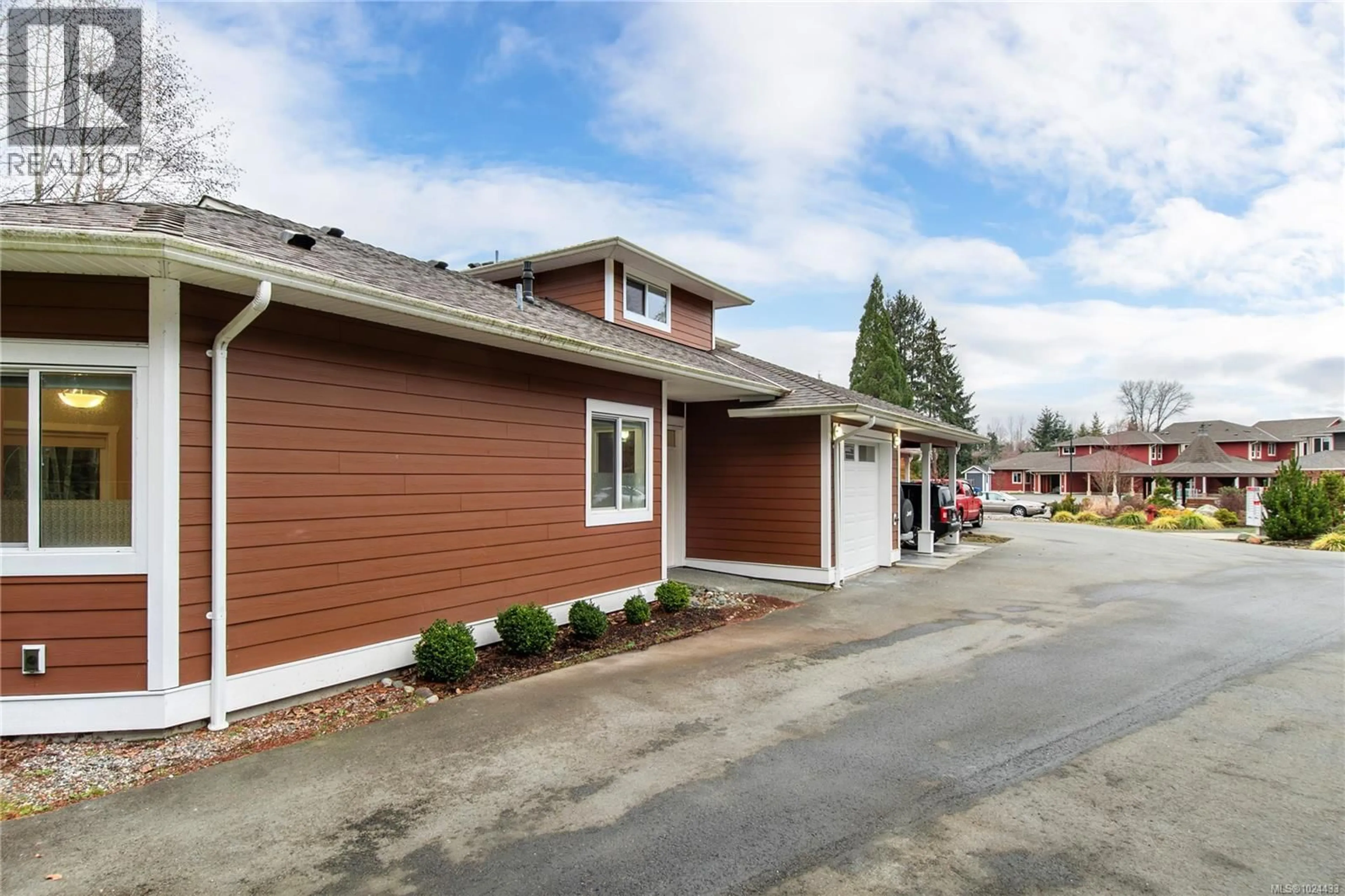 Home with vinyl exterior material, street for 5 - 2699 SODERHOLM ROAD, Campbell River British Columbia V9W1M2