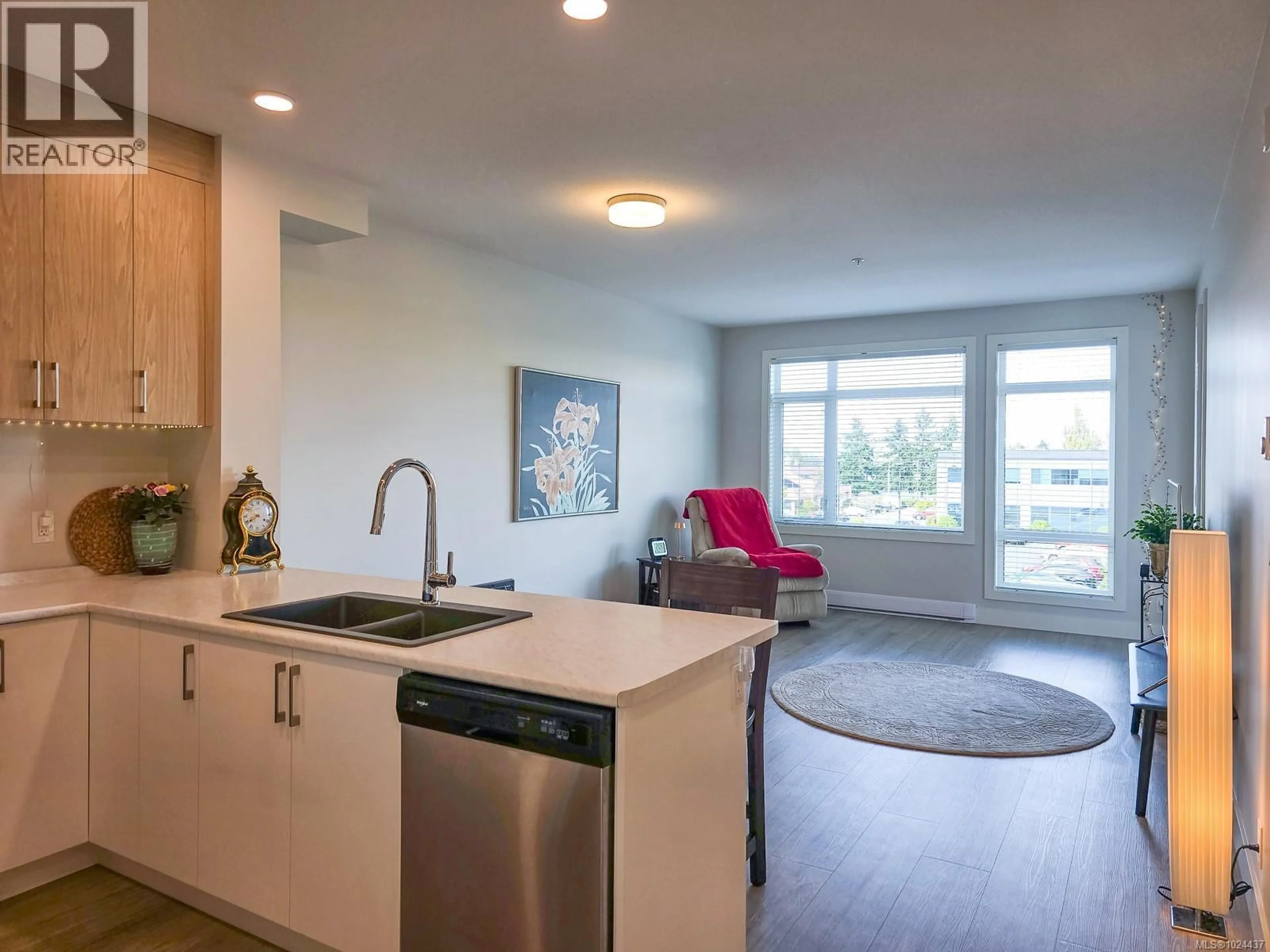 Open concept kitchen, unknown for 204 - 6544 METRAL DRIVE, Nanaimo British Columbia V9T2L8
