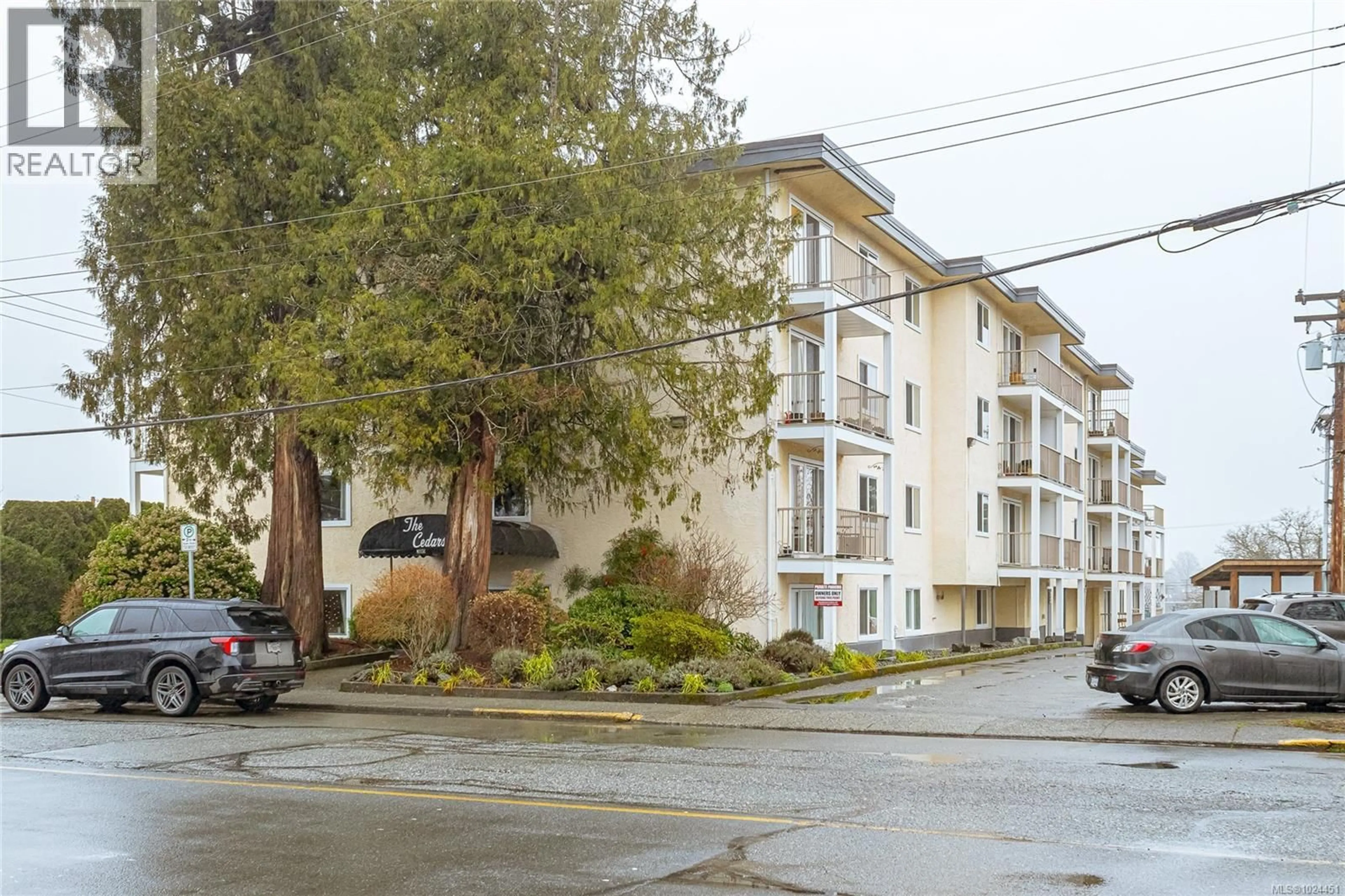 Patio, street for 401 - 380 BRAE ROAD, Duncan British Columbia V9L3T8