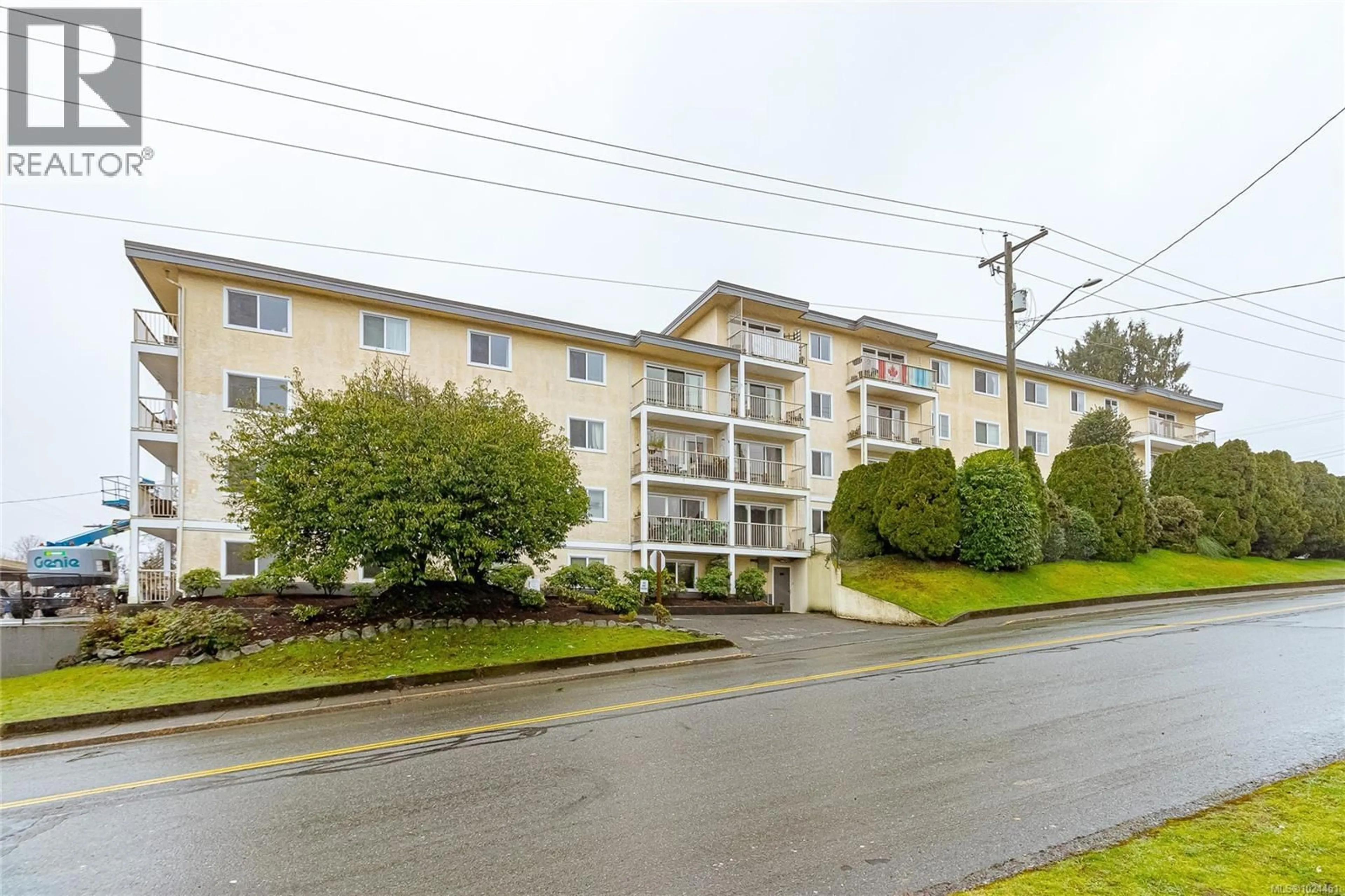 Patio, unknown for 401 - 380 BRAE ROAD, Duncan British Columbia V9L3T8