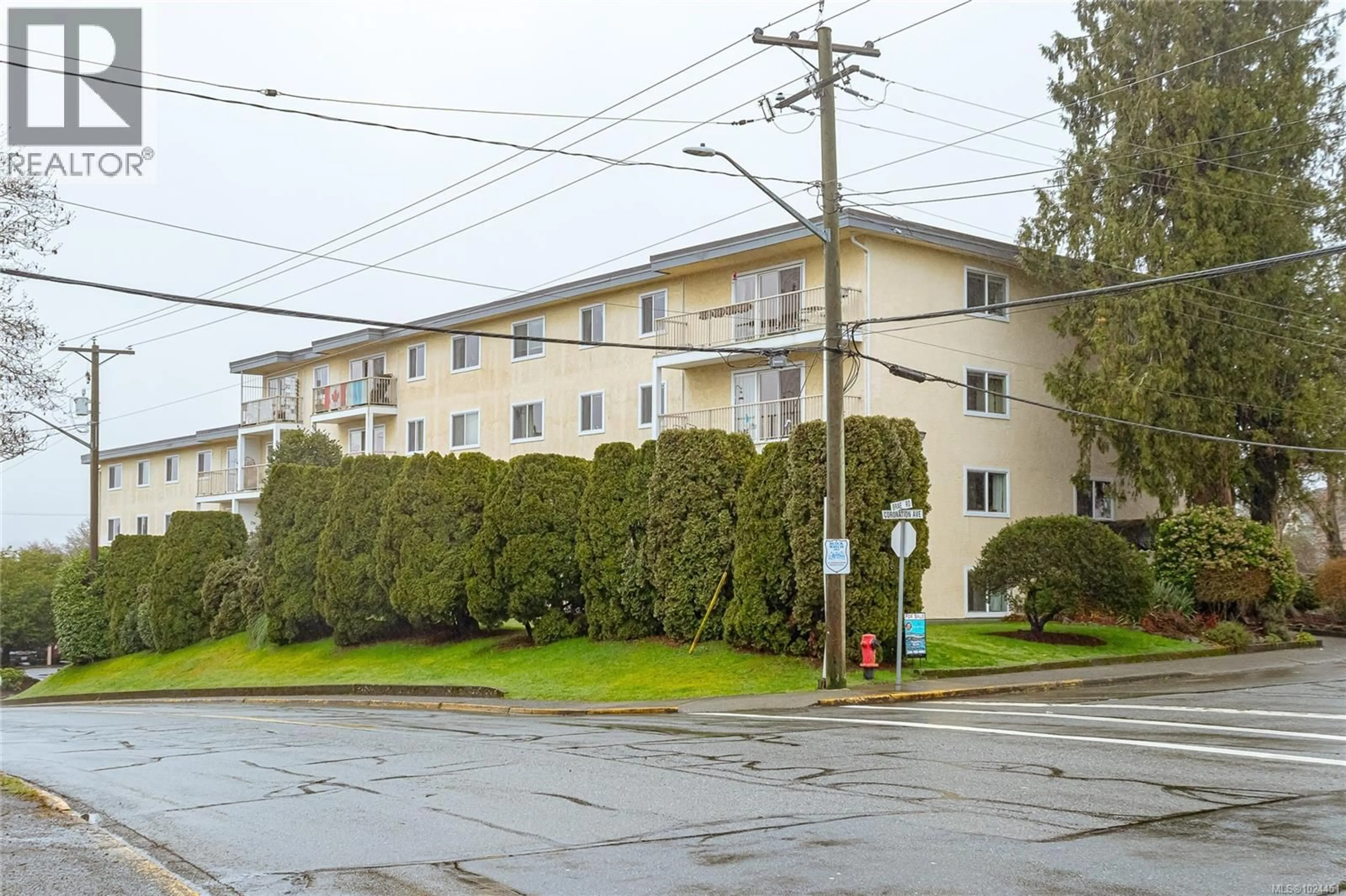 Patio, street for 401 - 380 BRAE ROAD, Duncan British Columbia V9L3T8