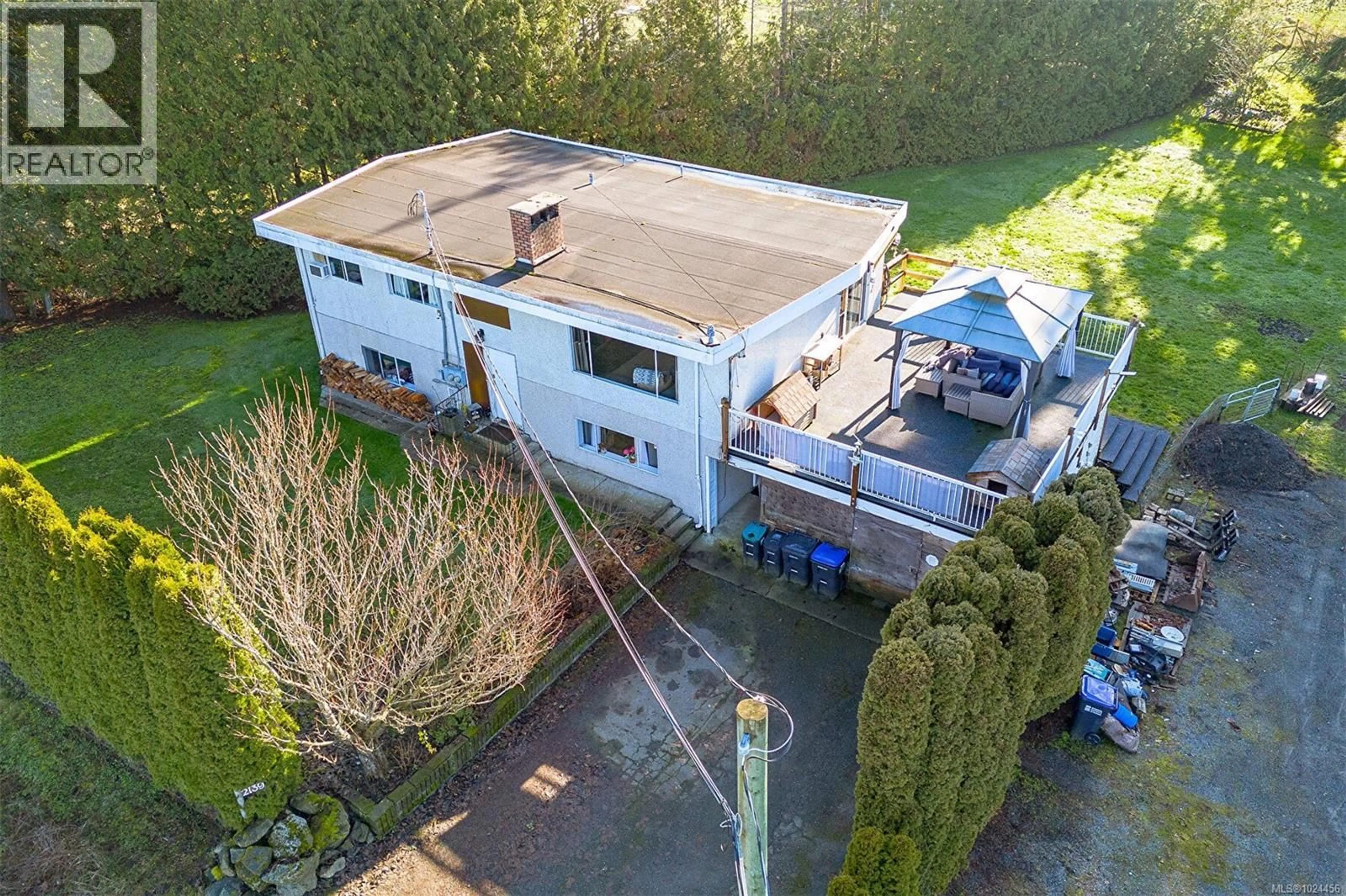 A pic from outside/outdoor area/front of a property/back of a property/a pic from drone, building for 2139 HEMER ROAD, Nanaimo British Columbia V9X1G4