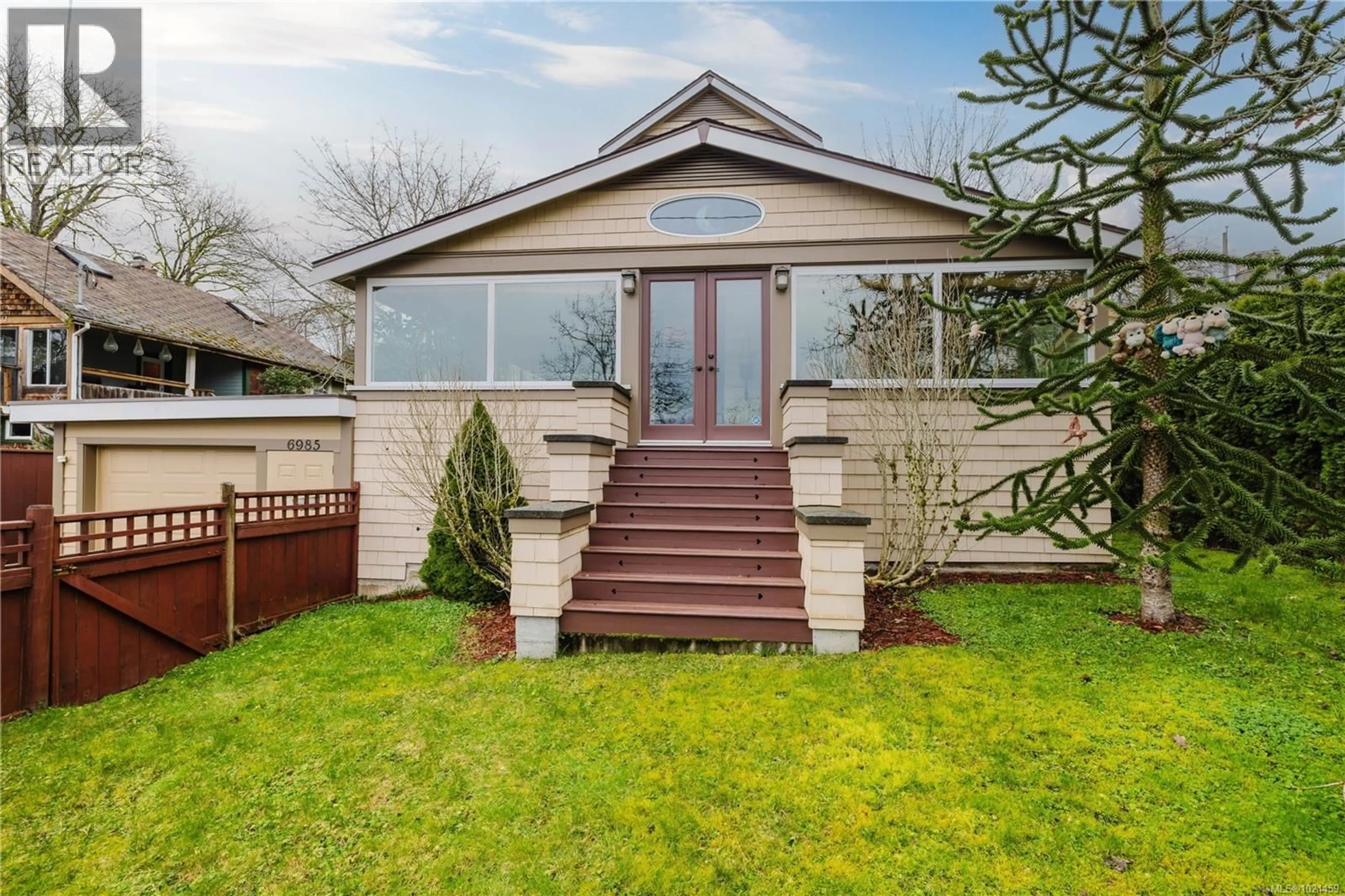 Home with vinyl exterior material, street for 6985 ANGLERS LANE, Central Saanich British Columbia V8M1B5