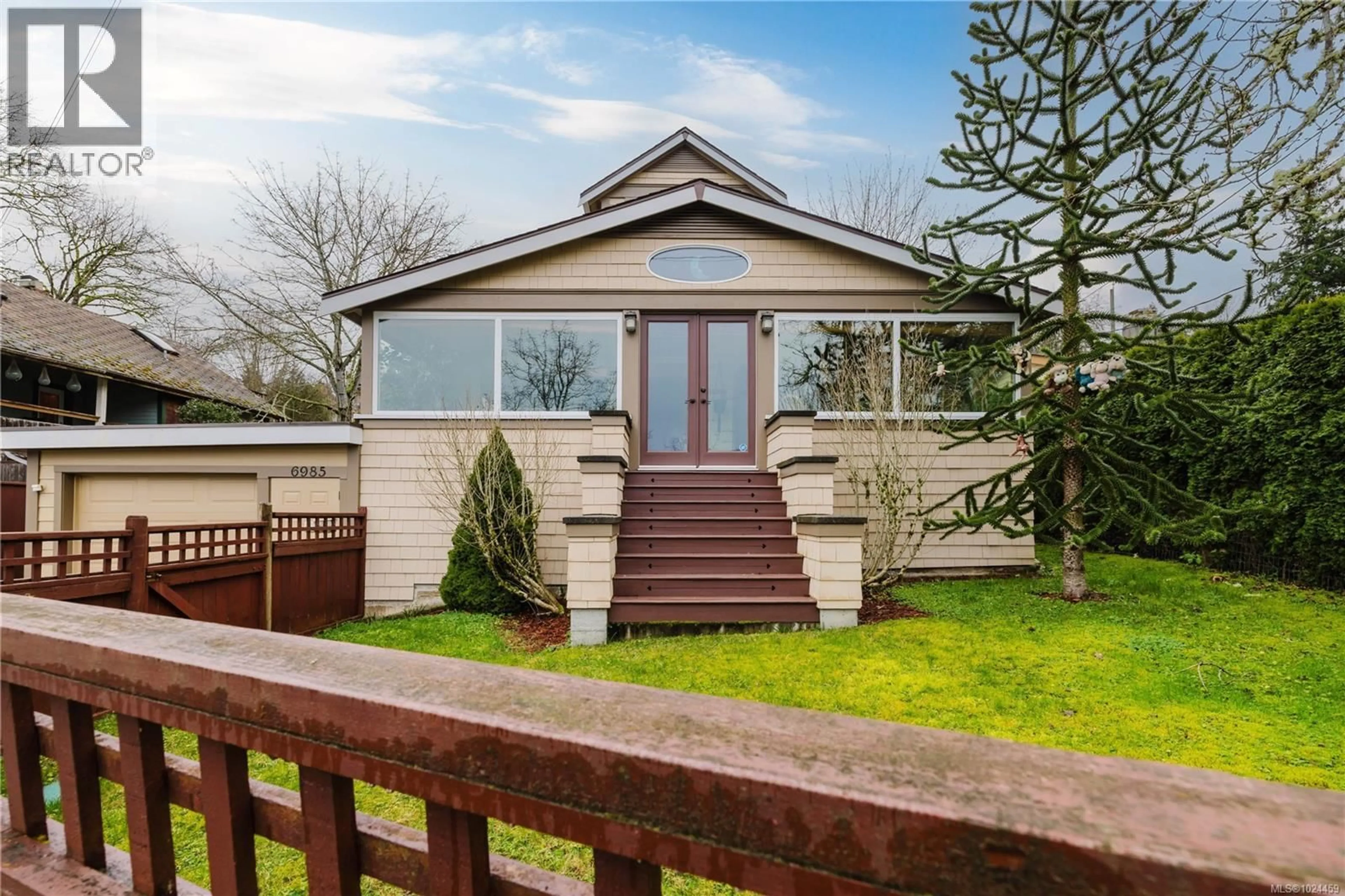 Home with vinyl exterior material, street for 6985 ANGLERS LANE, Central Saanich British Columbia V8M1B5