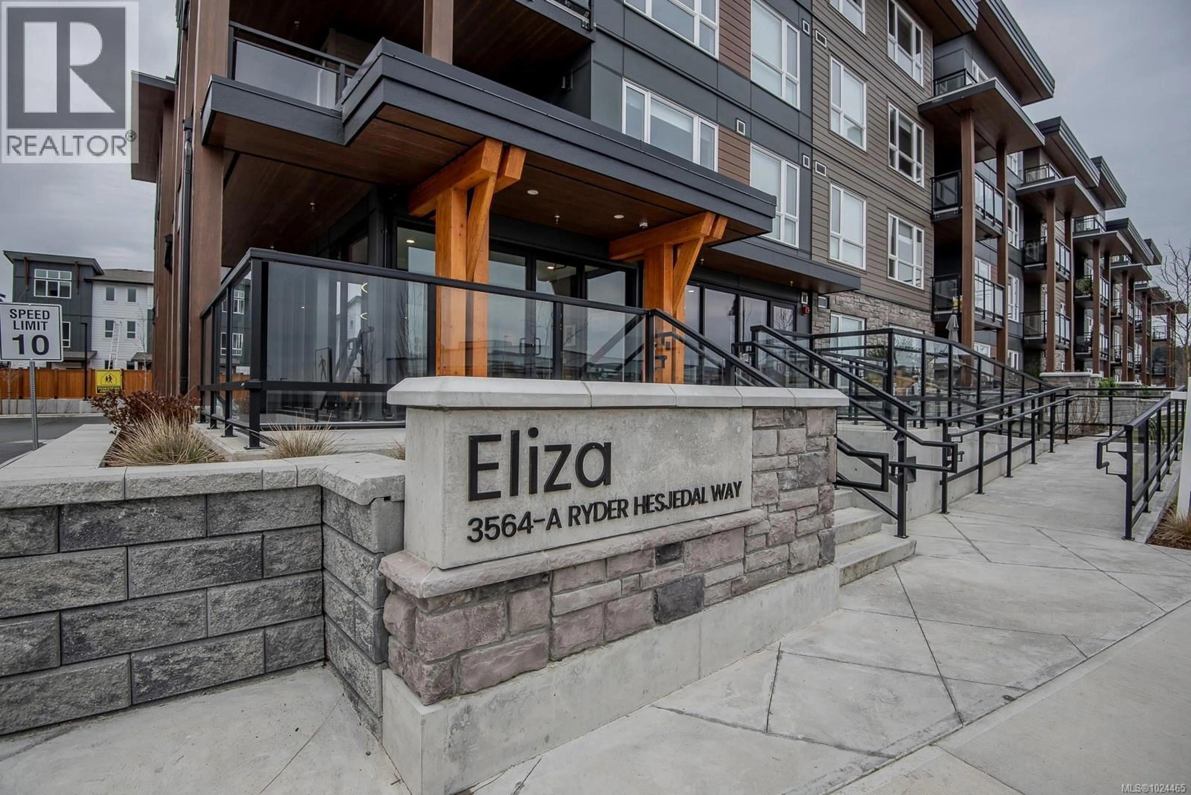 Unknown for 300 - 3564A RYDER HESJEDAL WAY, Colwood British Columbia V9C0V3