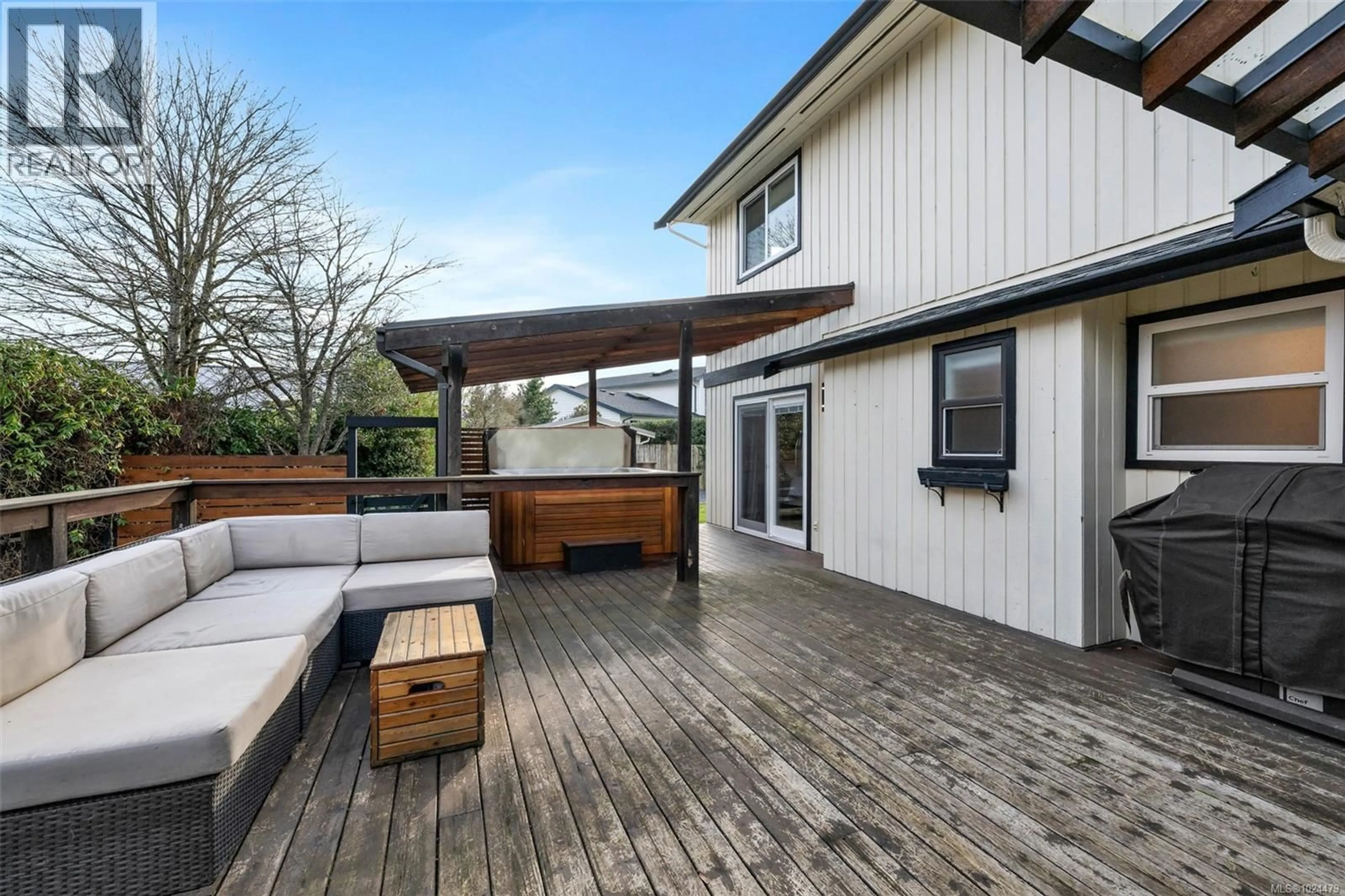 Patio, street for 10369 BOWERBANK ROAD, Sidney British Columbia V8L3L6