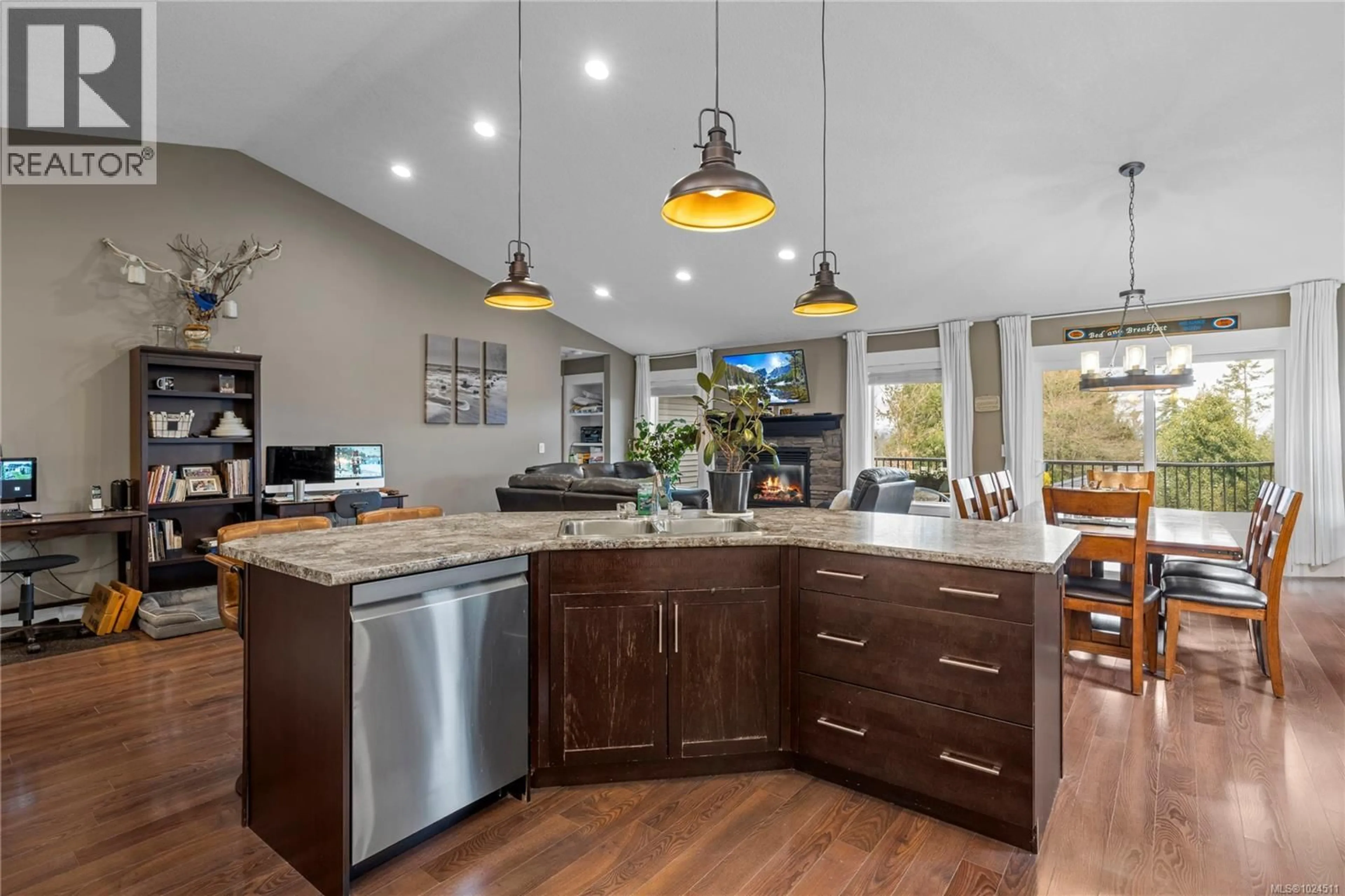 Open concept kitchen, unknown for 2314 ROCKWOOD PLACE, Nanaimo British Columbia V9R7B3