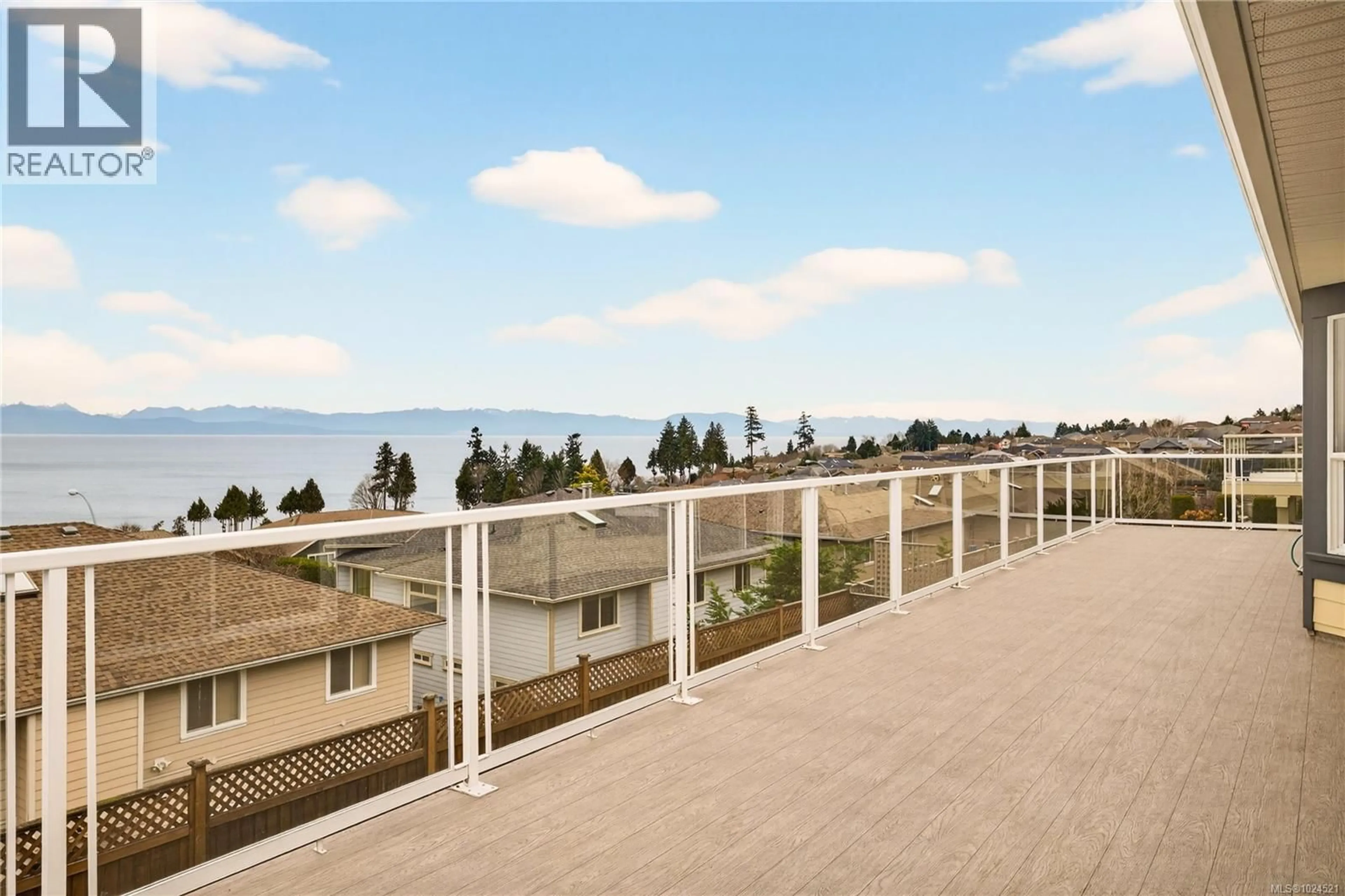 Patio, water/lake/river/ocean view for 6516 GROVELAND DRIVE, Nanaimo British Columbia V9V1V4