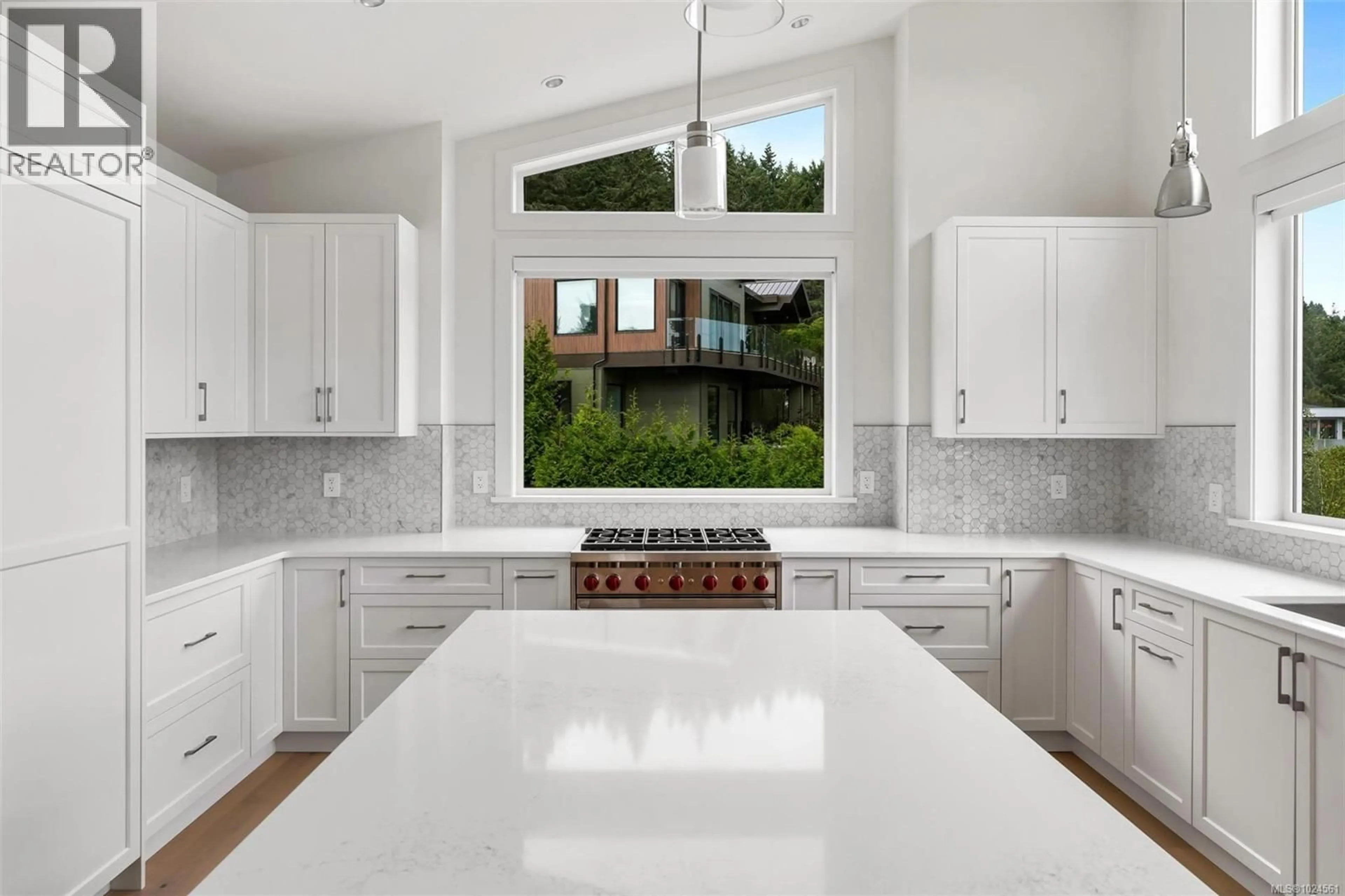Contemporary kitchen, ceramic/tile floor for 5 - 1060 SHORE PINE CLOSE, Duncan British Columbia V9L0C4
