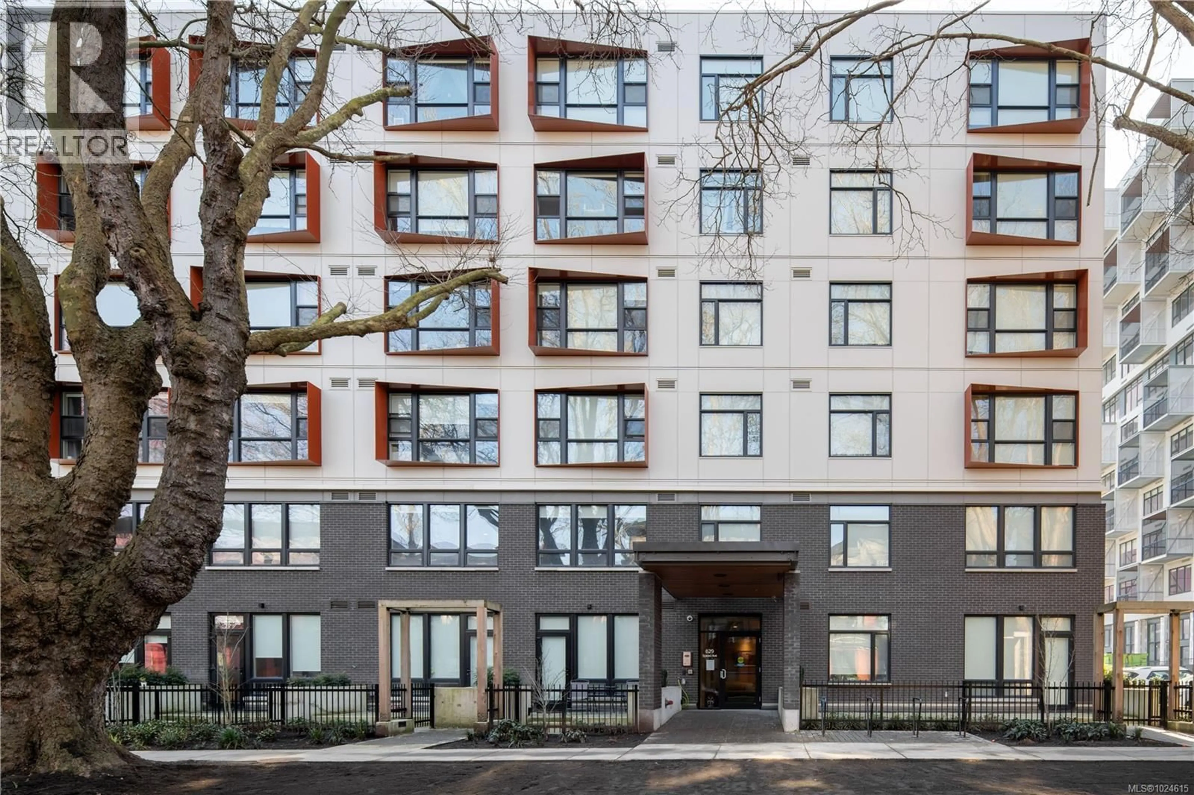 Patio, building for 206 - 629 SPEED AVENUE, Victoria British Columbia V8Z1A5