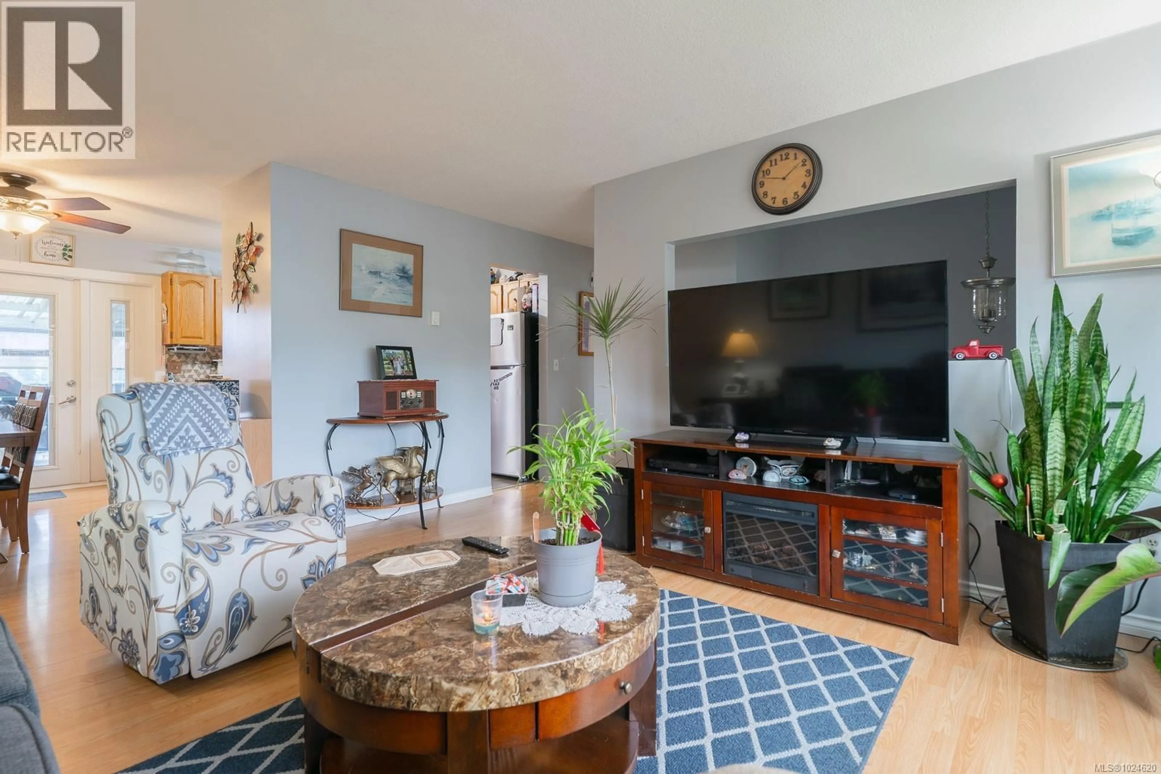 Living room with furniture, unknown for 3908 8TH AVENUE, Port Alberni British Columbia V9Y4S2