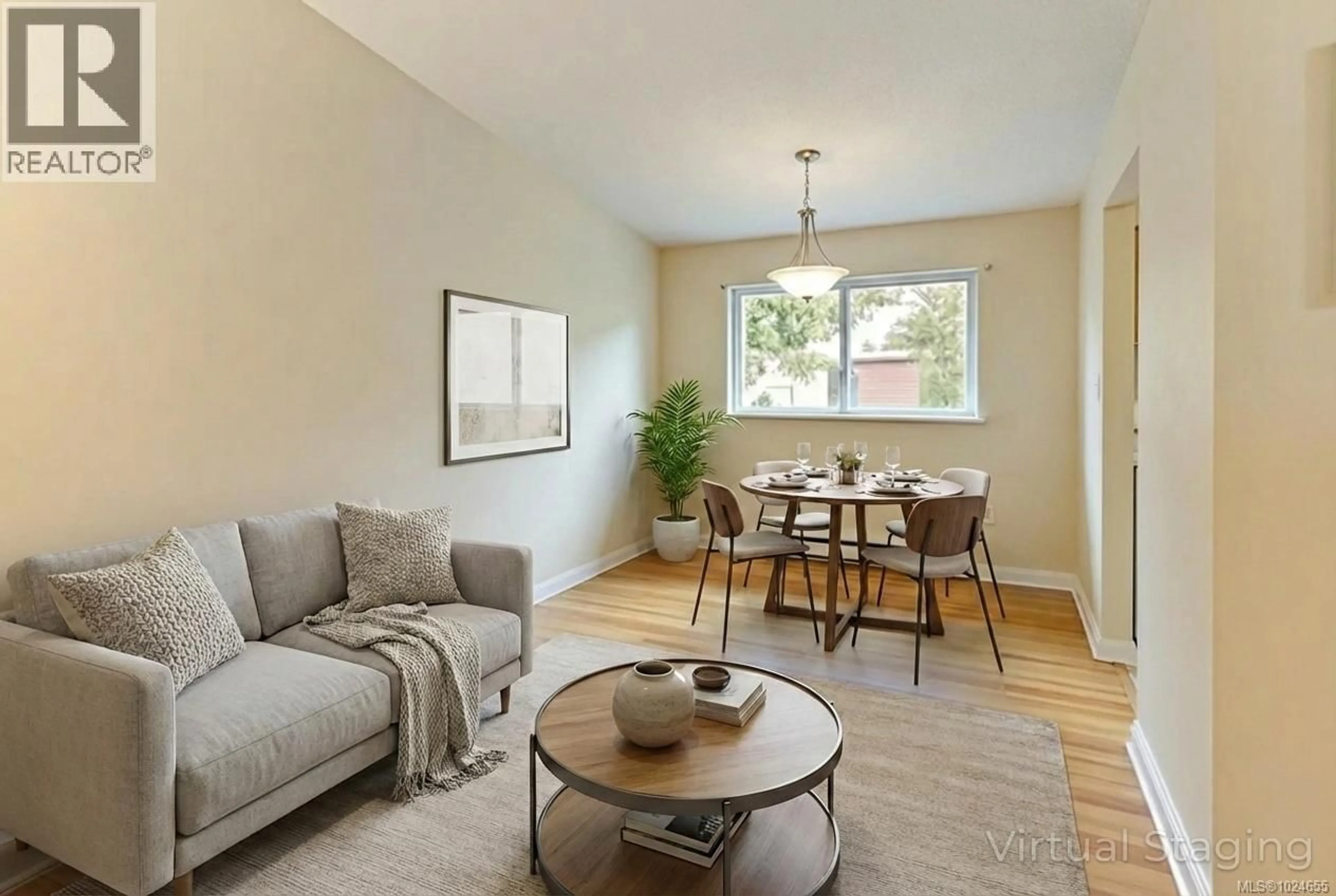 Living room with furniture, wood/laminate floor for 27 - 745 CHURCH STREET, Gabriola Island British Columbia V0R1X3