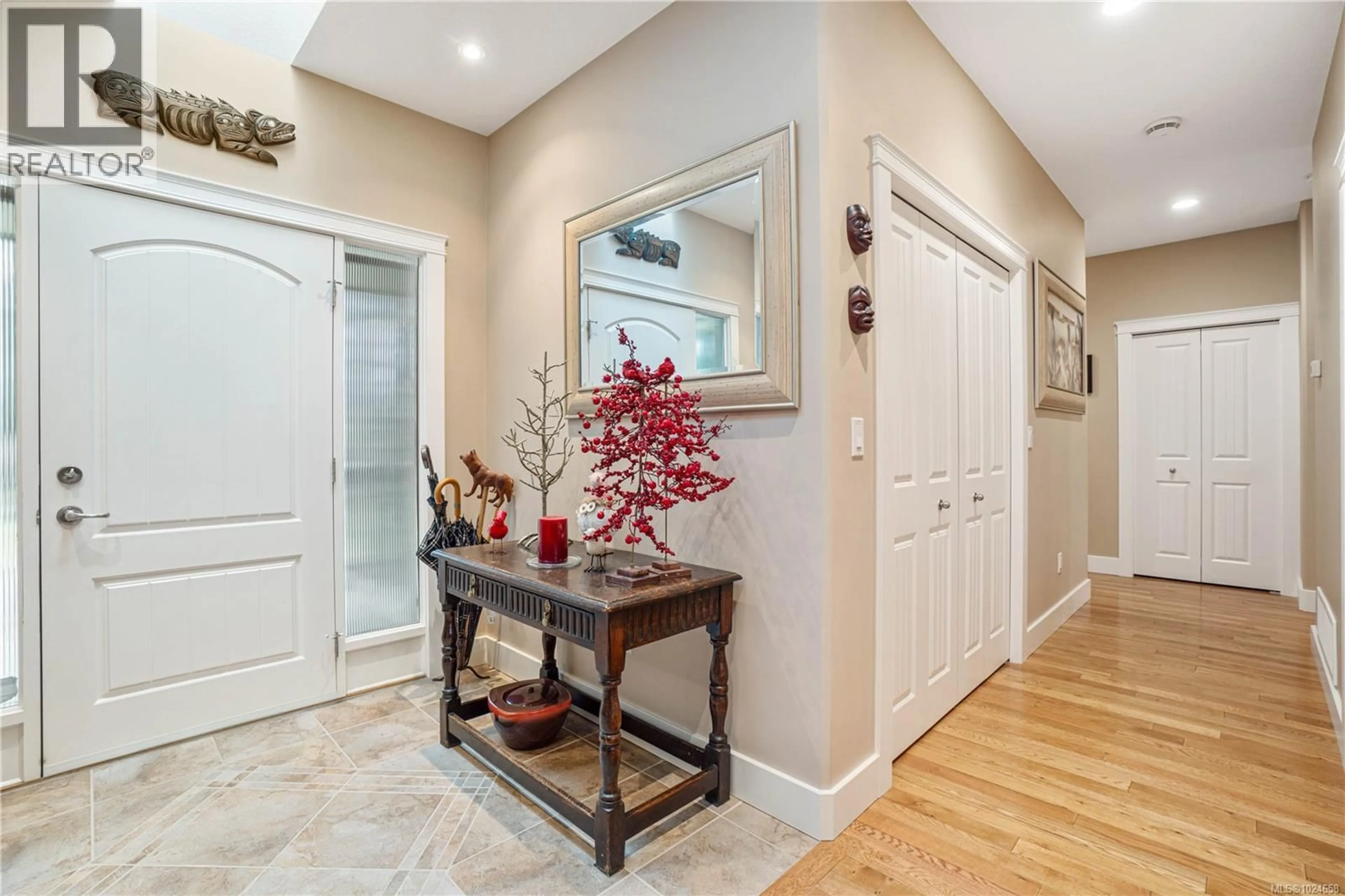 Indoor entryway for 700 WILDGREEN WAY, Parksville British Columbia V9P0A5