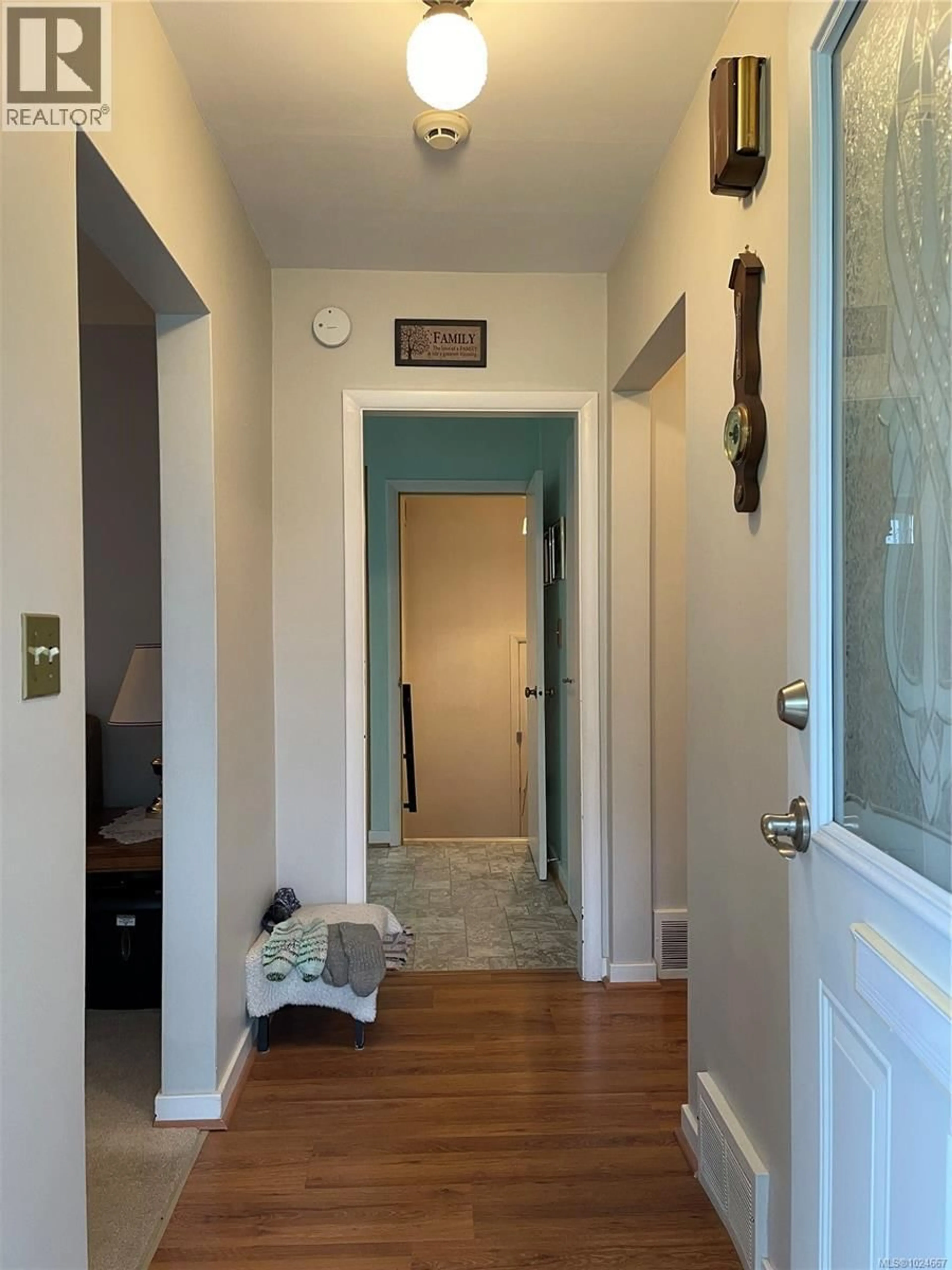 Indoor entryway for 4937 MORTON STREET, Port Alberni British Columbia V9Y3S8