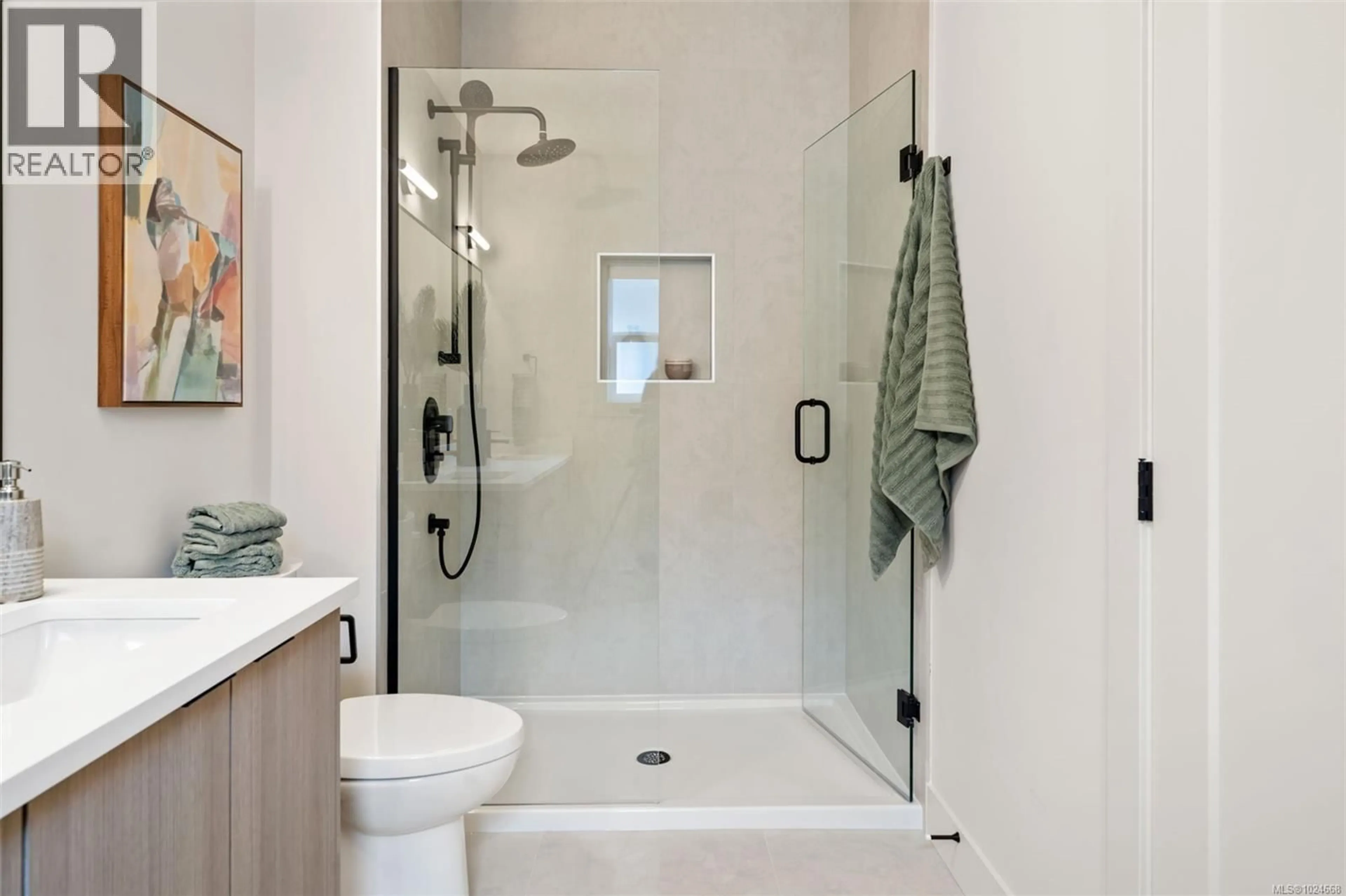 Contemporary bathroom, ceramic/tile floor for 2533 ALABASTER COURT, Langford British Columbia V9B5N1