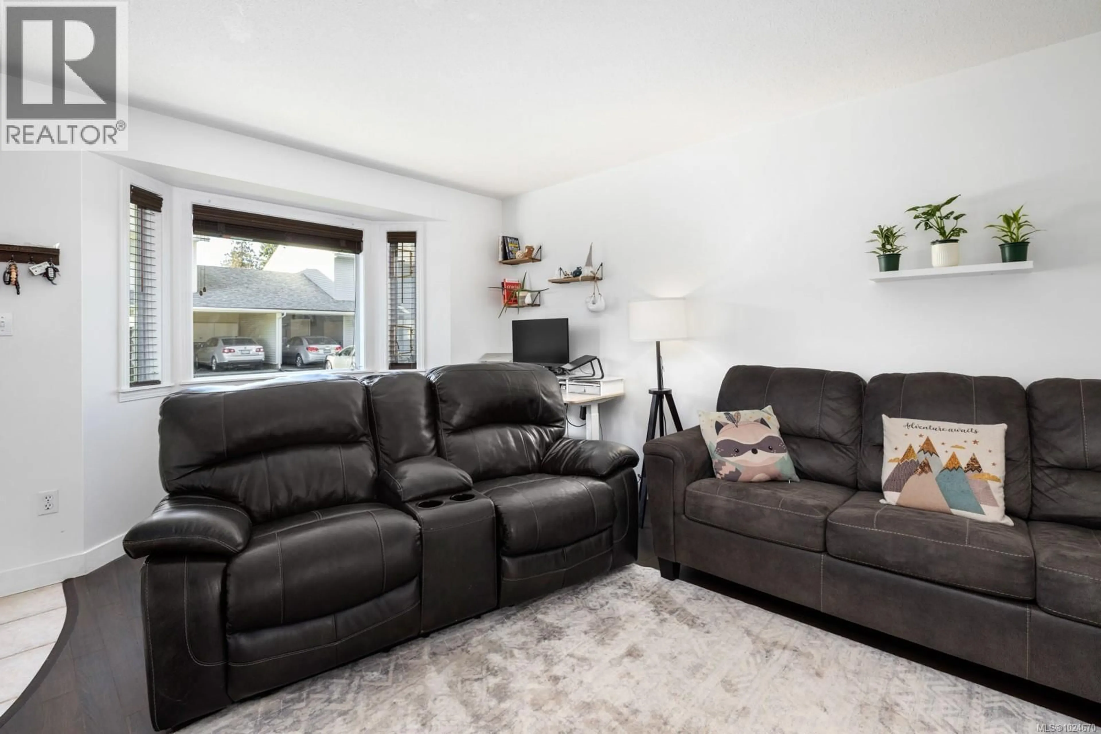 Living room with furniture, unknown for 14 - 6135 RYALL ROAD, Duncan British Columbia V9L2H6