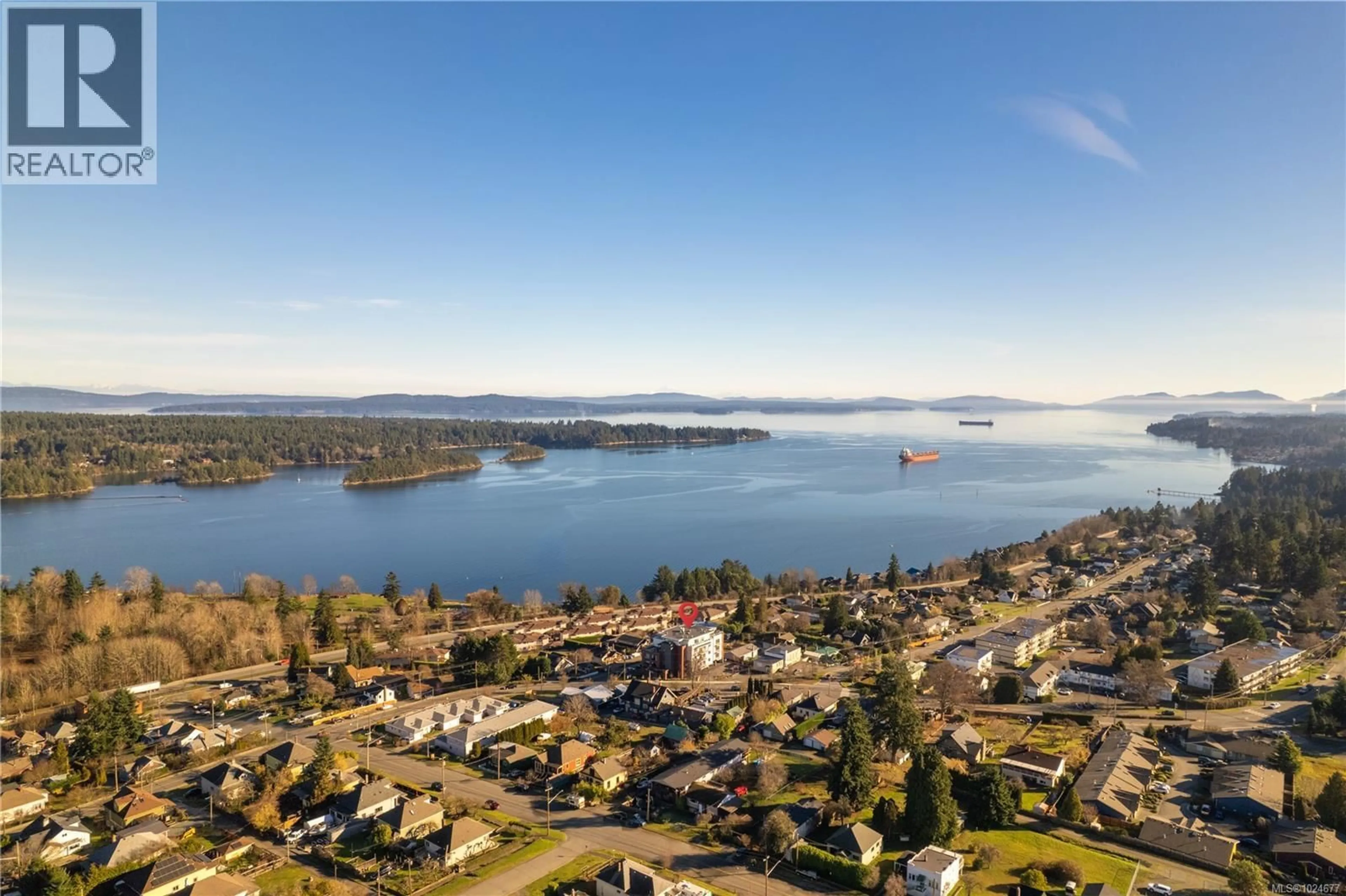 A pic from outside/outdoor area/front of a property/back of a property/a pic from drone, water/lake/river/ocean view for 301 - 201 DOGWOOD DRIVE, Ladysmith British Columbia V9G0C3